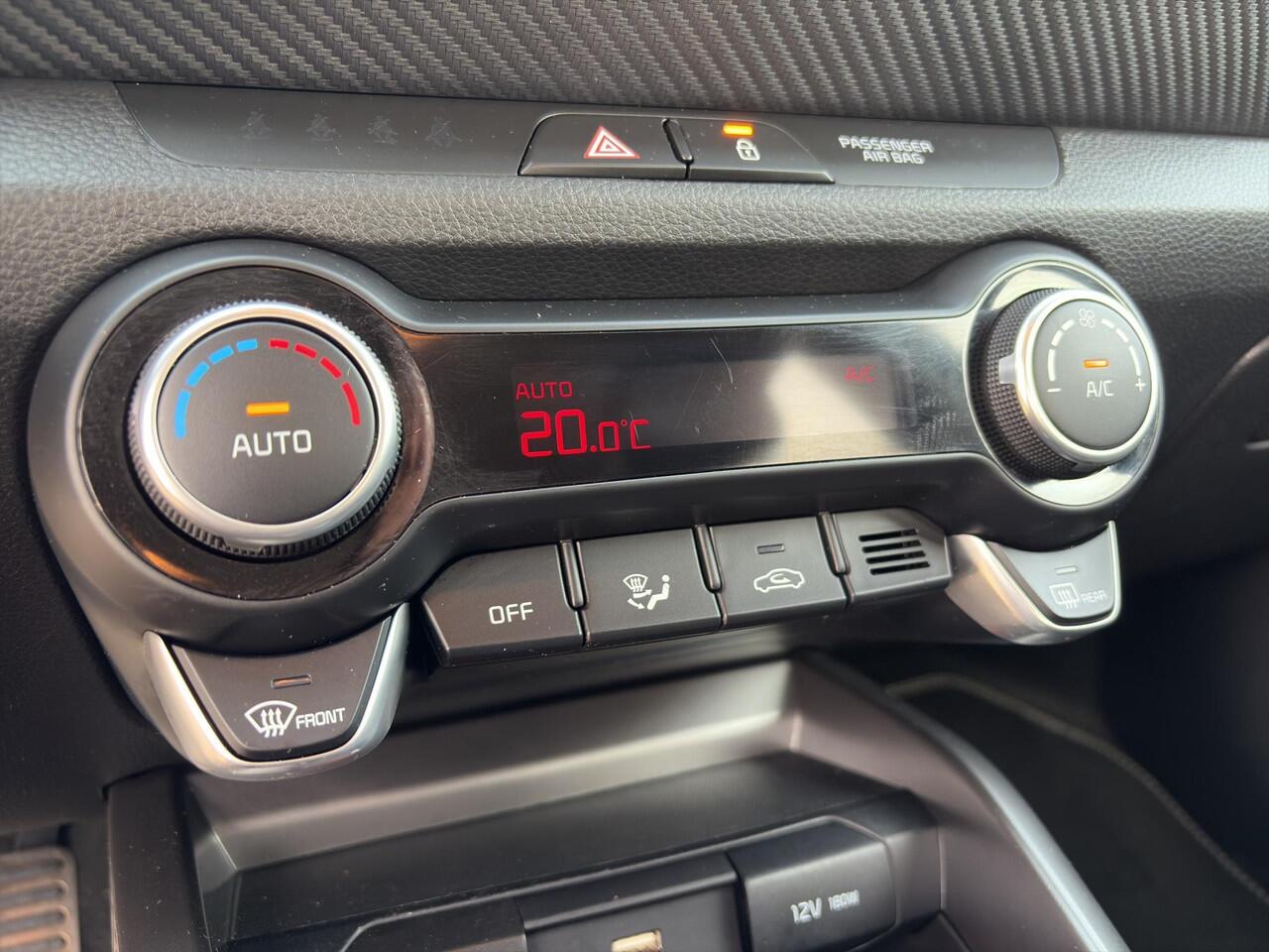 KIA Stonic 1.0 T-GDi MHEV GT-Line | Cruise | Start/Stop | Half-leder | Stoel- en Stuurverwarming | LED | Camera | LMV |