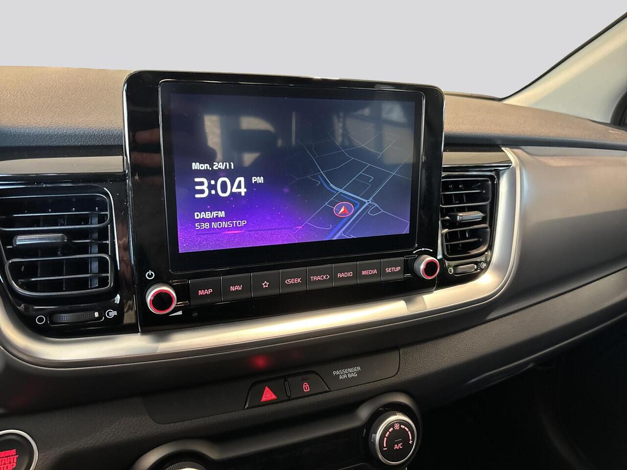 KIA Stonic 1.0 T-GDi MHEV DynamicPlusLine | vanaf ¤ 439,- per maand | LED-koplampen | Stoelverwarming vóór | Achteruitrijcamera | stuurwiel verwarmd |