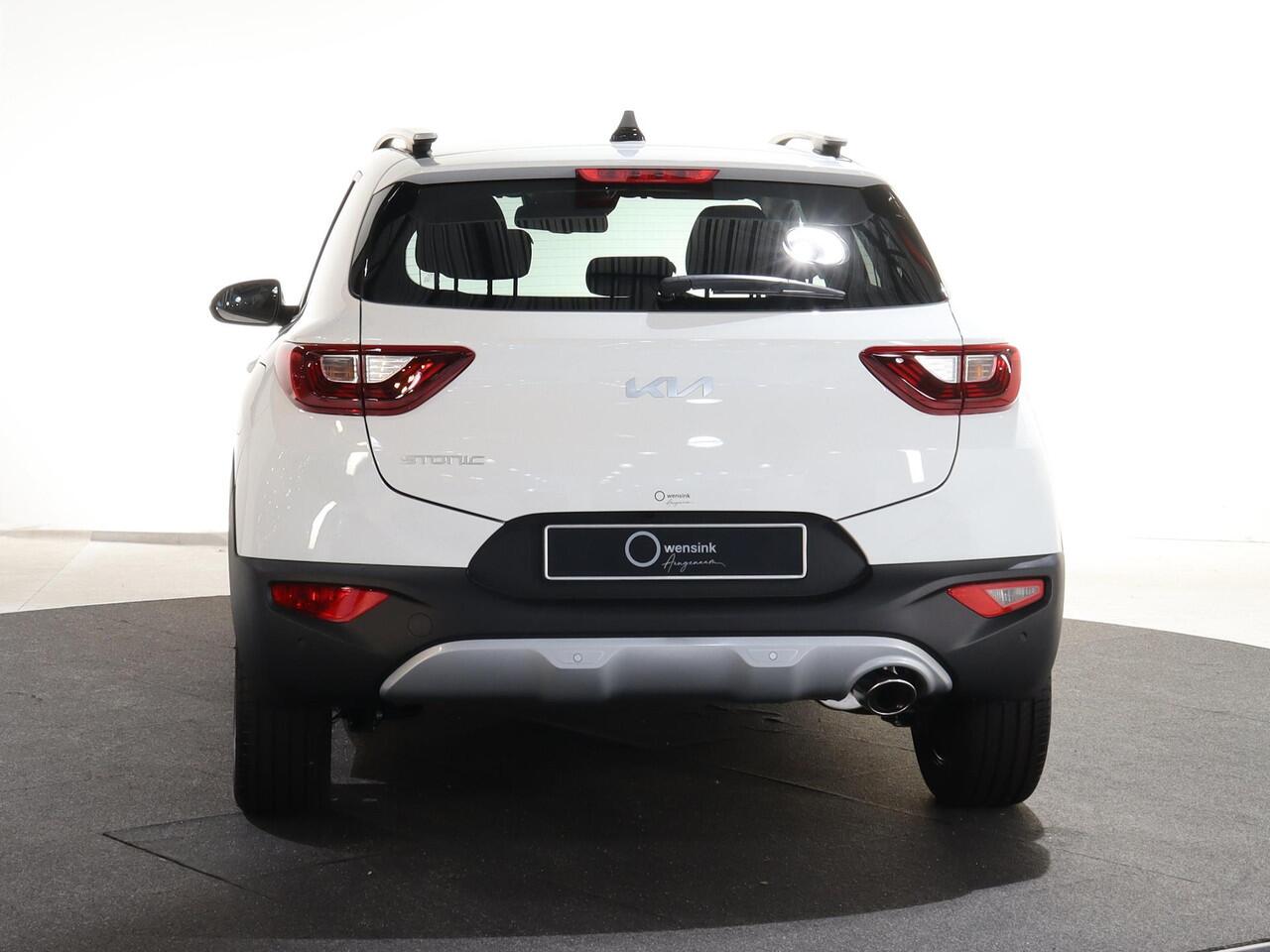 KIA Stonic 1.0 T-GDi MHEV DynamicPlusLine | vanaf ¤ 439,- per maand | Stoel/Stuurwielverwarming | Keyless | Navigatie | Achteruitrijcamera | Climate control