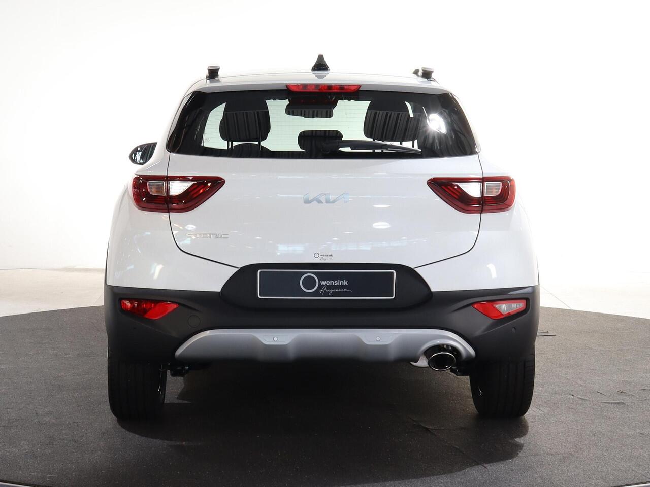 KIA Stonic 1.0 T-GDi MHEV DynamicPlusLine | vanaf ¤ 439,- per maand | Stoel/Stuurwielverwarming | Keyless | Navigatie | Achteruitrijcamera | Climate control