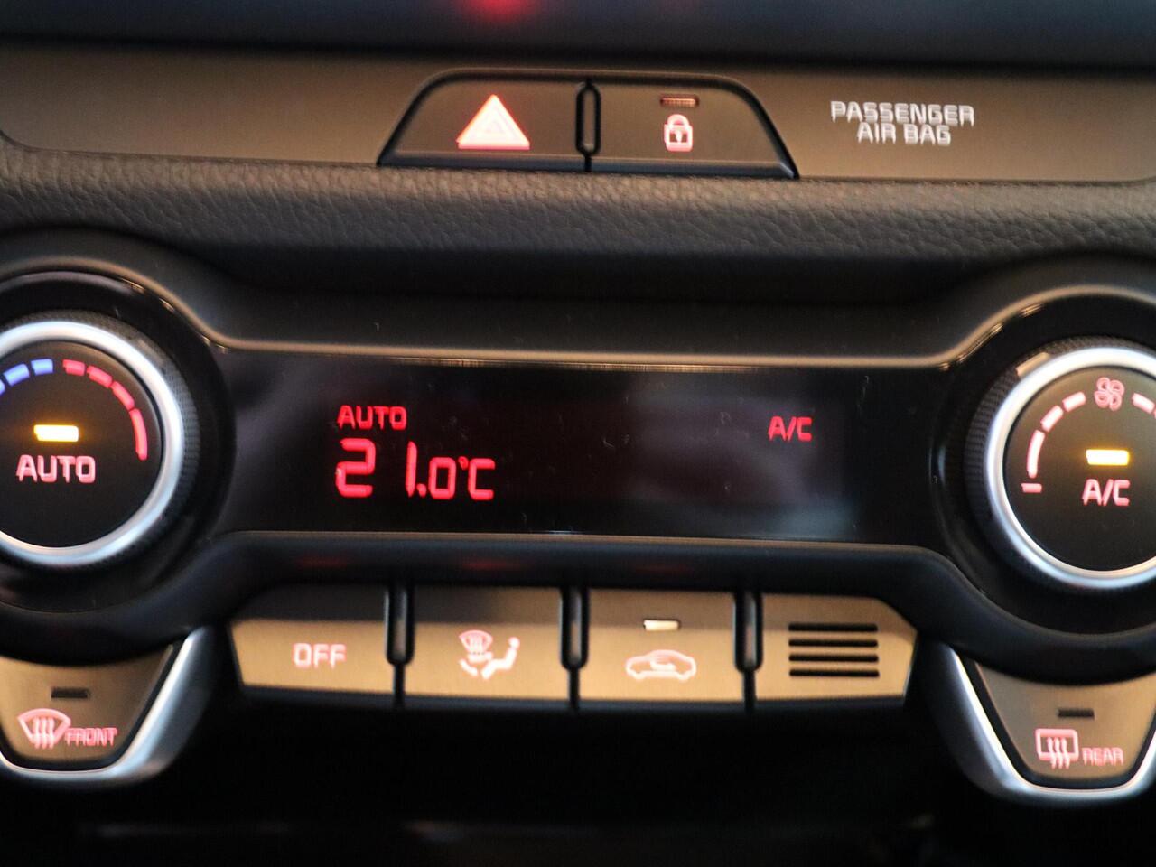 KIA Stonic 1.0 T-GDi MHEV DynamicPlusLine | LED-koplampen | Stoelverwarming vóór | Achteruitrijcamera | stuurwiel verwarmd |