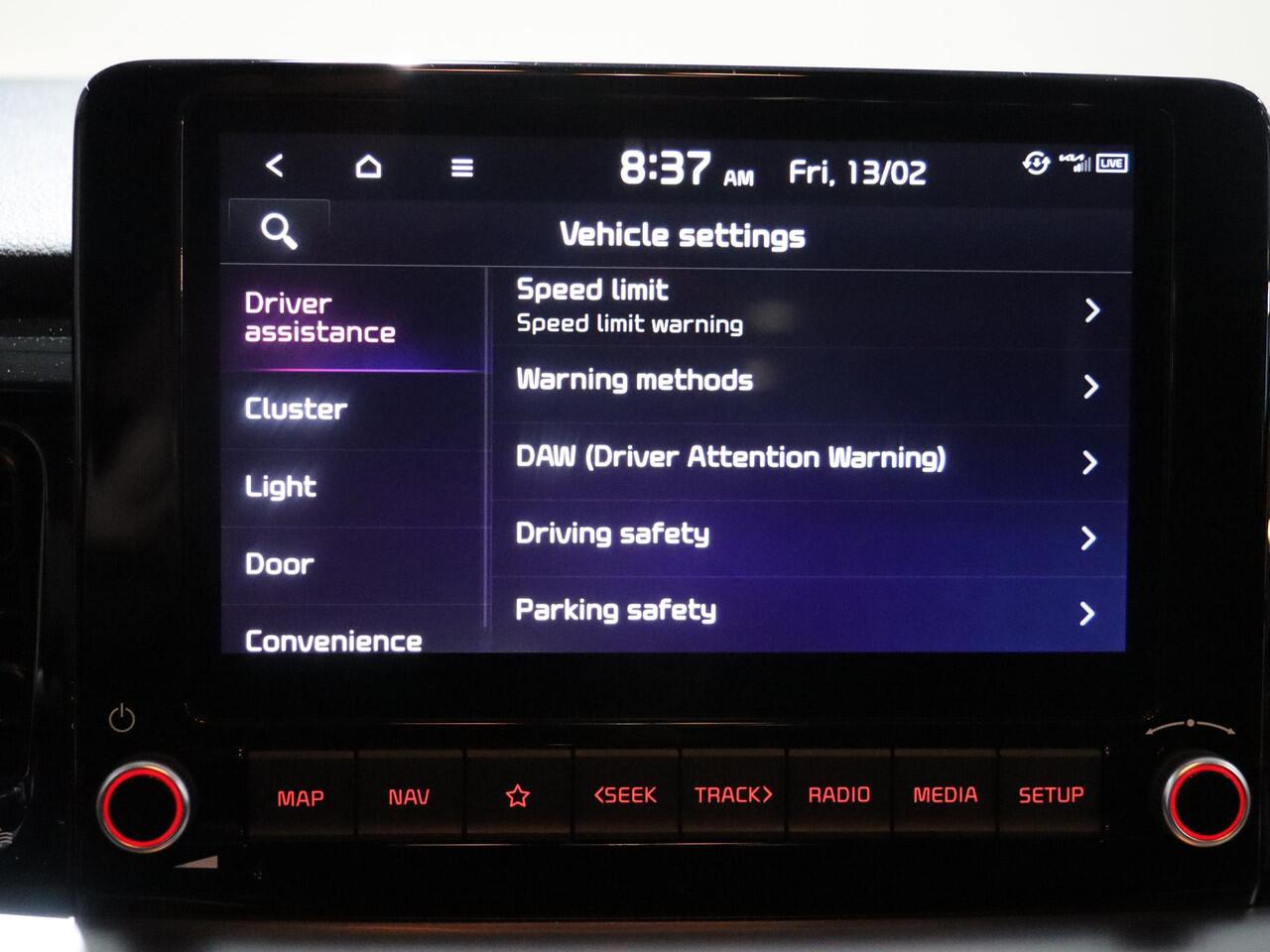 KIA Stonic 1.0 T-GDi MHEV DynamicPlusLine | LED-koplampen | Stoelverwarming vóór | Achteruitrijcamera | stuurwiel verwarmd |