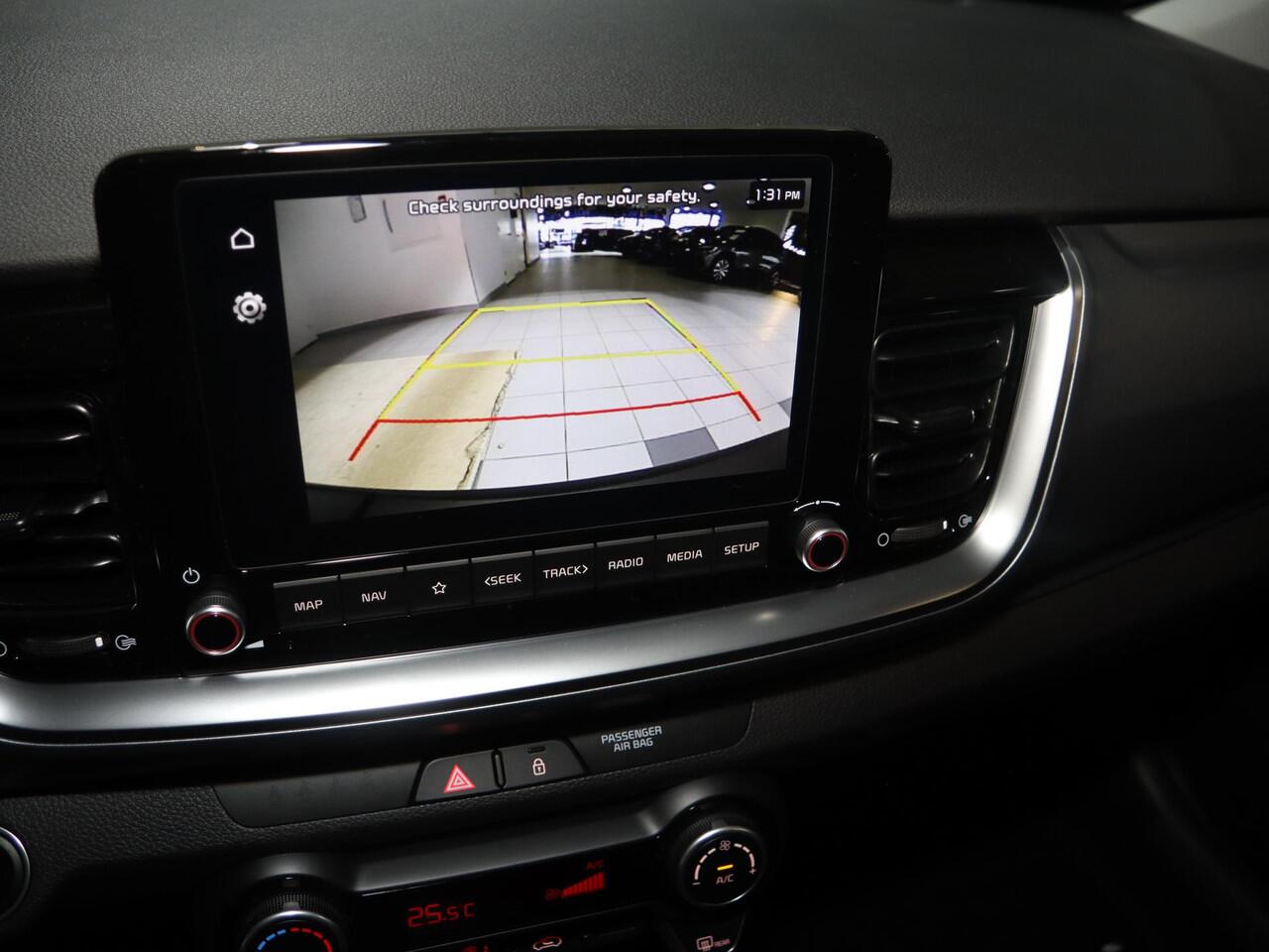 KIA Stonic 1.0 T-GDi MHEV DynamicPlusLine | LED-koplampen | Stoelverwarming vóór | Achteruitrijcamera | stuurwiel verwarmd |