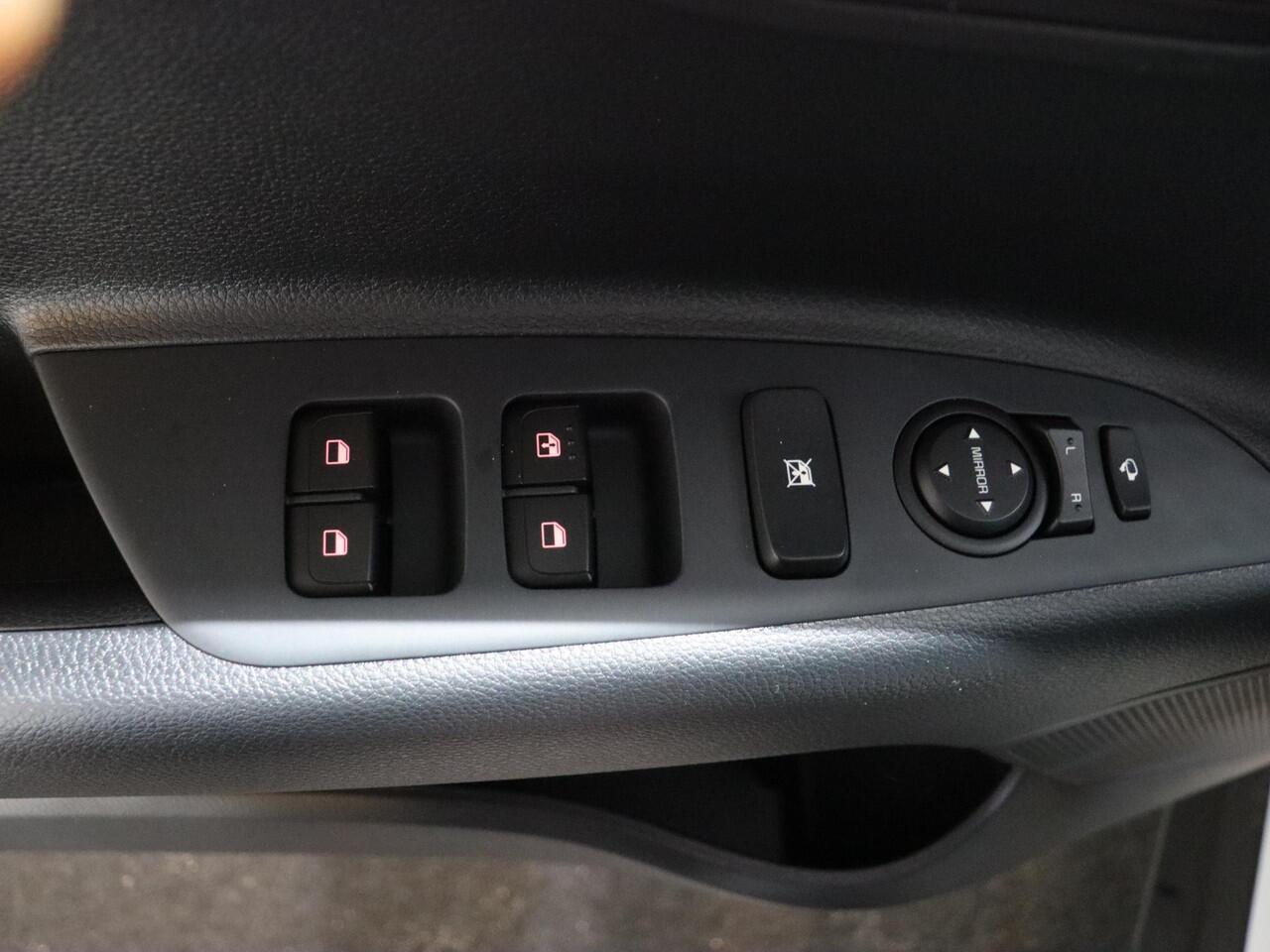 KIA Stonic 1.0 T-GDi MHEV DynamicPlusLine | LED-koplampen | Stoelverwarming vóór | Achteruitrijcamera | stuurwiel verwarmd |