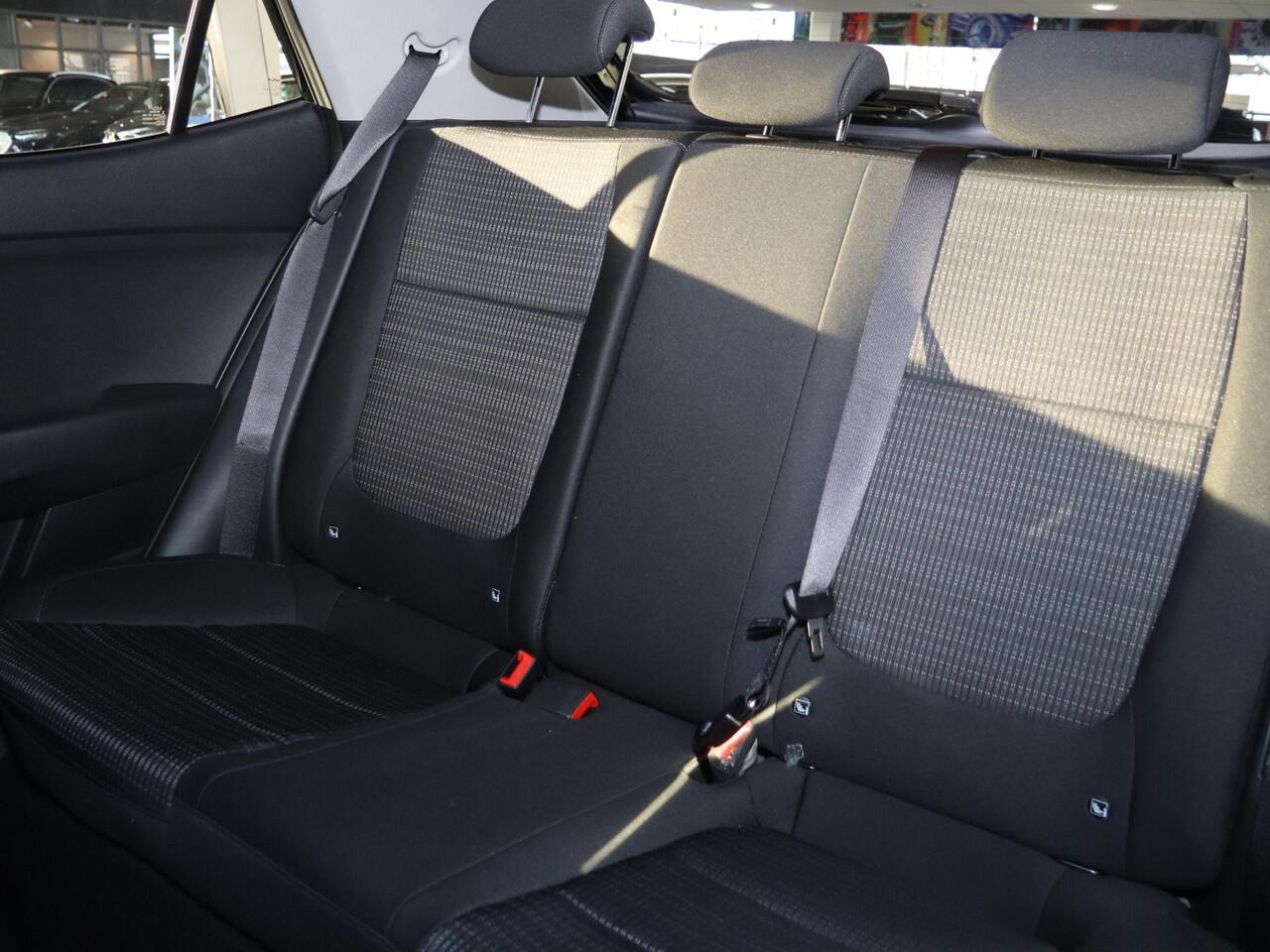 KIA Stonic 1.0 T-GDi MHEV ComfortLine | Achteruitrijcamera | Parkeersensoren achter | Navigatiesysteem | Cruise control | Actieve rijbaanassistentie |