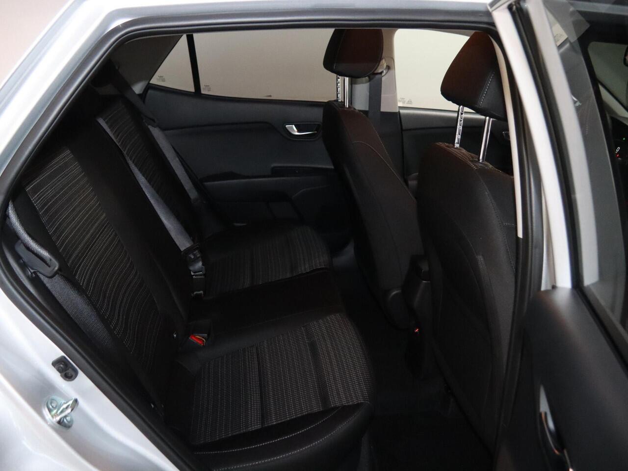 KIA Stonic 1.0 T-GDi MHEV DynamicPlusLine | LED-koplampen | Stoelverwarming vóór | Achteruitrijcamera | stuurwiel verwarmd |