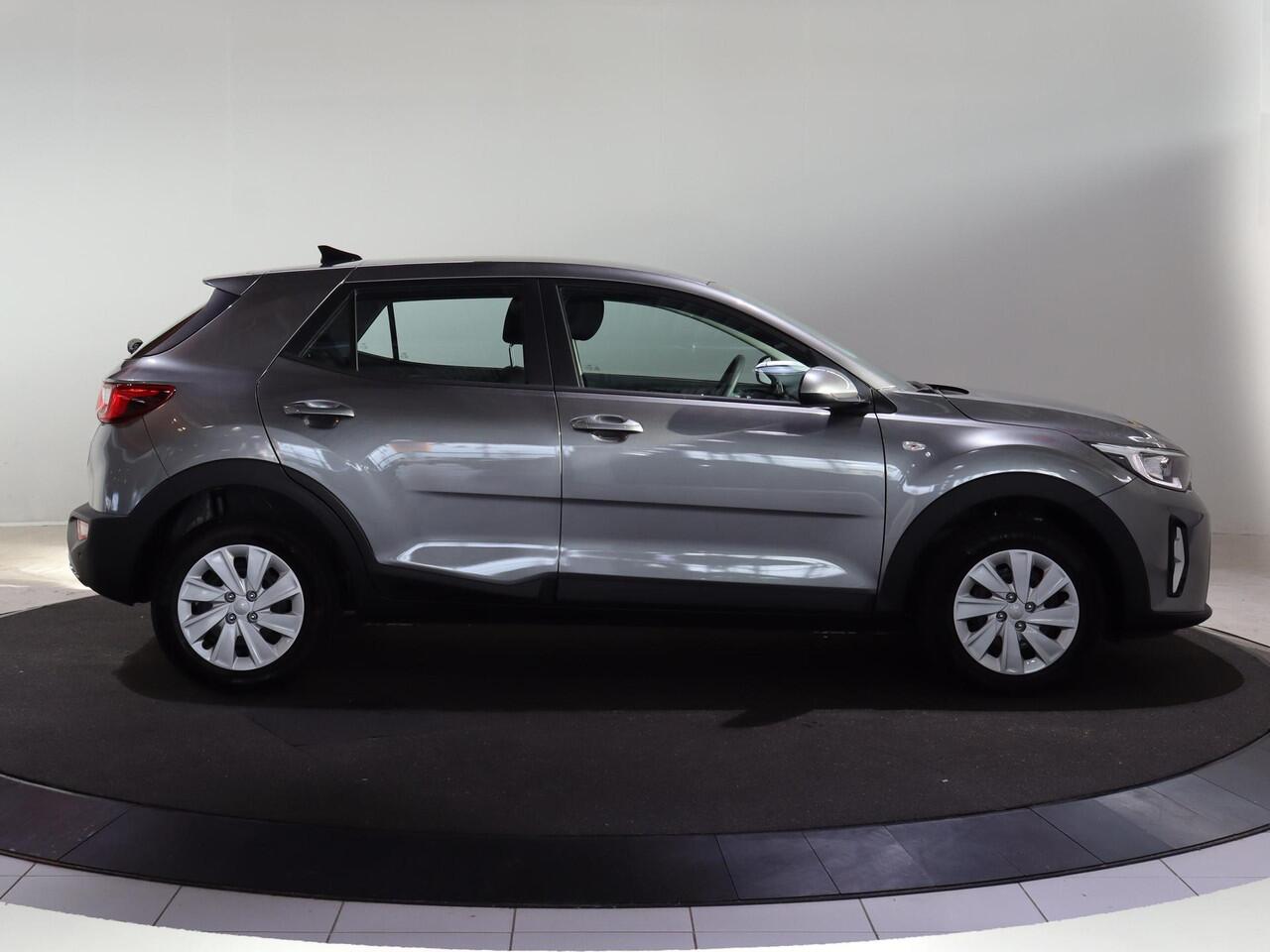 KIA Stonic 1.0 T-GDi MHEV ComfortLine | Achteruitrijcamera | Parkeersensoren achter | Navigatiesysteem | Cruise control | Actieve rijbaanassistentie |