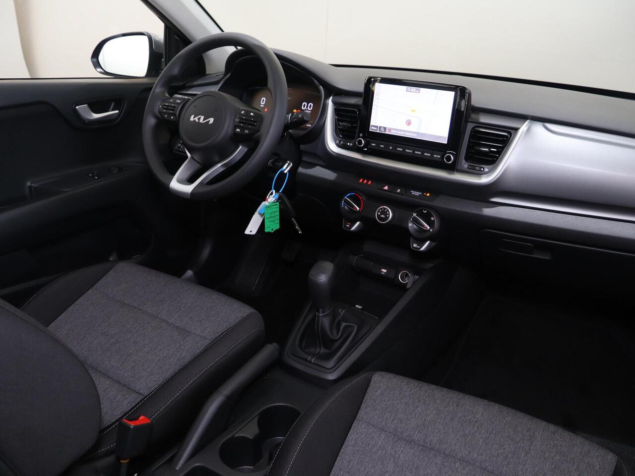 KIA Stonic 1.0 T-GDi MHEV ComfortLine | vanaf ¤329,- p/m | Achteruitrijcamera | Parkeersensoren achter | Navigatiesysteem | Cruise control | Actieve rijbaanassistentie |