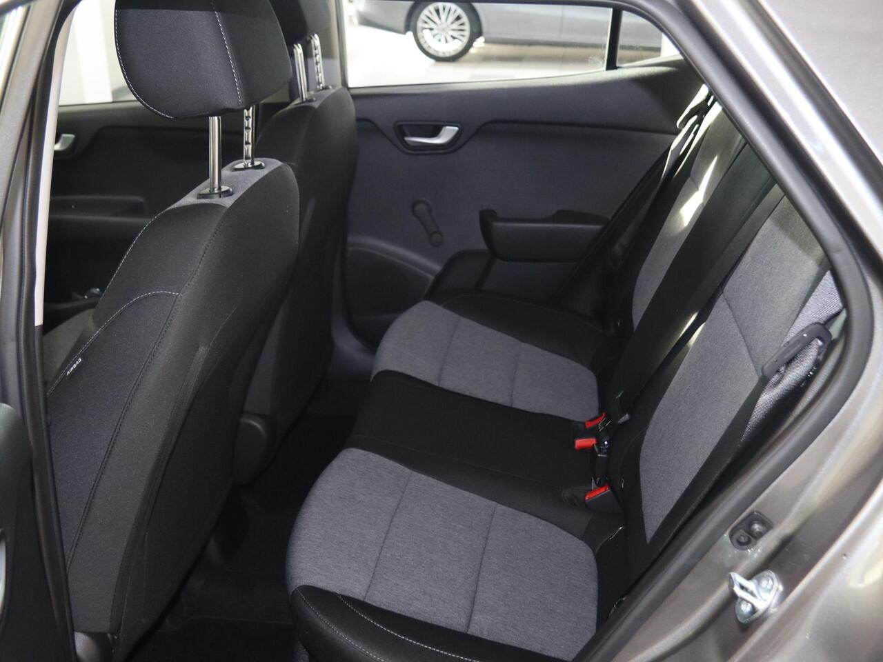 KIA Stonic 1.0 T-GDi MHEV ComfortLine | vanaf ¤329,- p/m | Achteruitrijcamera | Parkeersensoren achter | Navigatiesysteem | Cruise control | Actieve rijbaanassistentie |