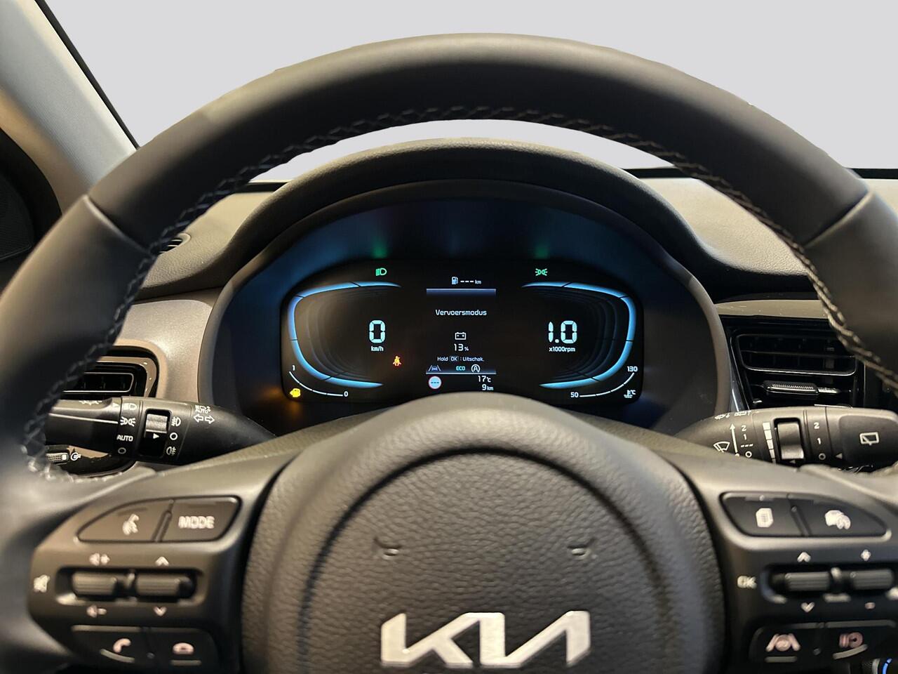 KIA Stonic 1.0 T-GDi MHEV DynamicLine | LED-koplampen | Cruisecontrol | Achteruitrijcamera | Dakrails | lichtmetalen velgen |