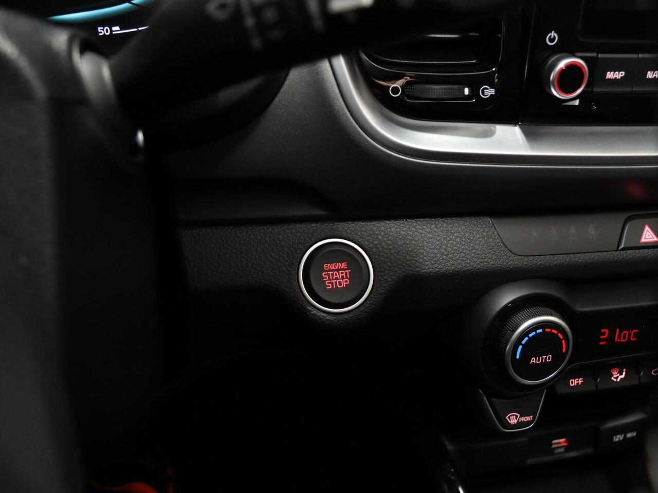 KIA Stonic 1.0 T-GDi MHEV DynamicPlusLine DCT7 | LED-koplampen | Stoelverwarming vóór | Achteruitrijcamera | stuurwiel verwarmd |