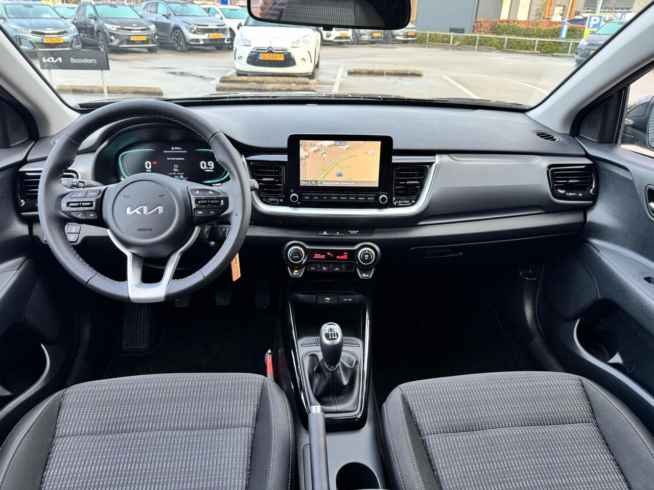 KIA Stonic 1.0 T-GDi MHEV DynamicLine TREKHAAK | SIDESTEPS | DEMO-AUTO | KMSTAND KAN IETS VARIEEREN.