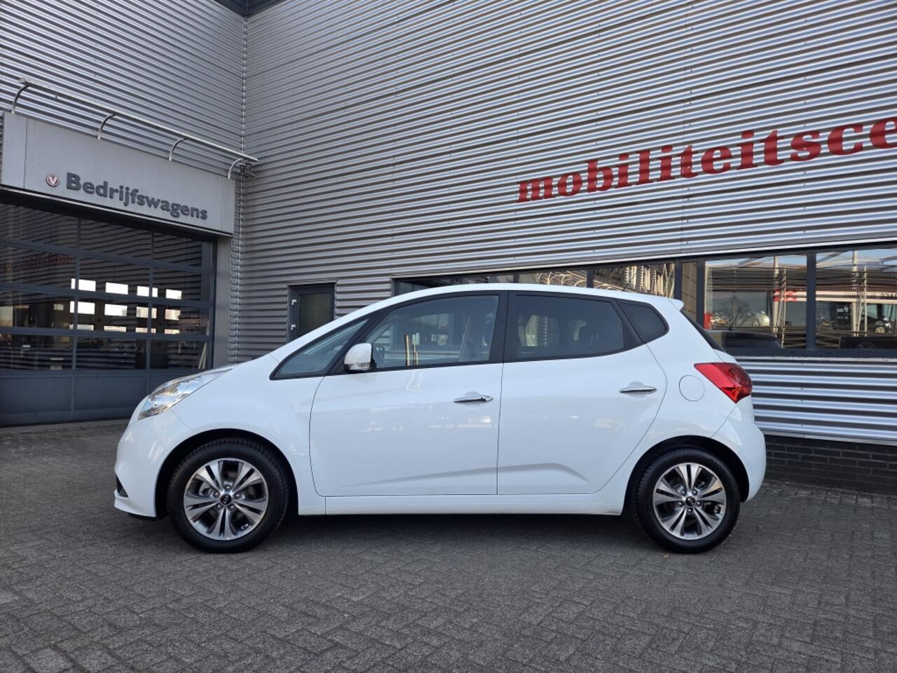 KIA VENGA 1.6 CVVT 125pk A/T DynamicPlusLine | Navi | Stoel verw.