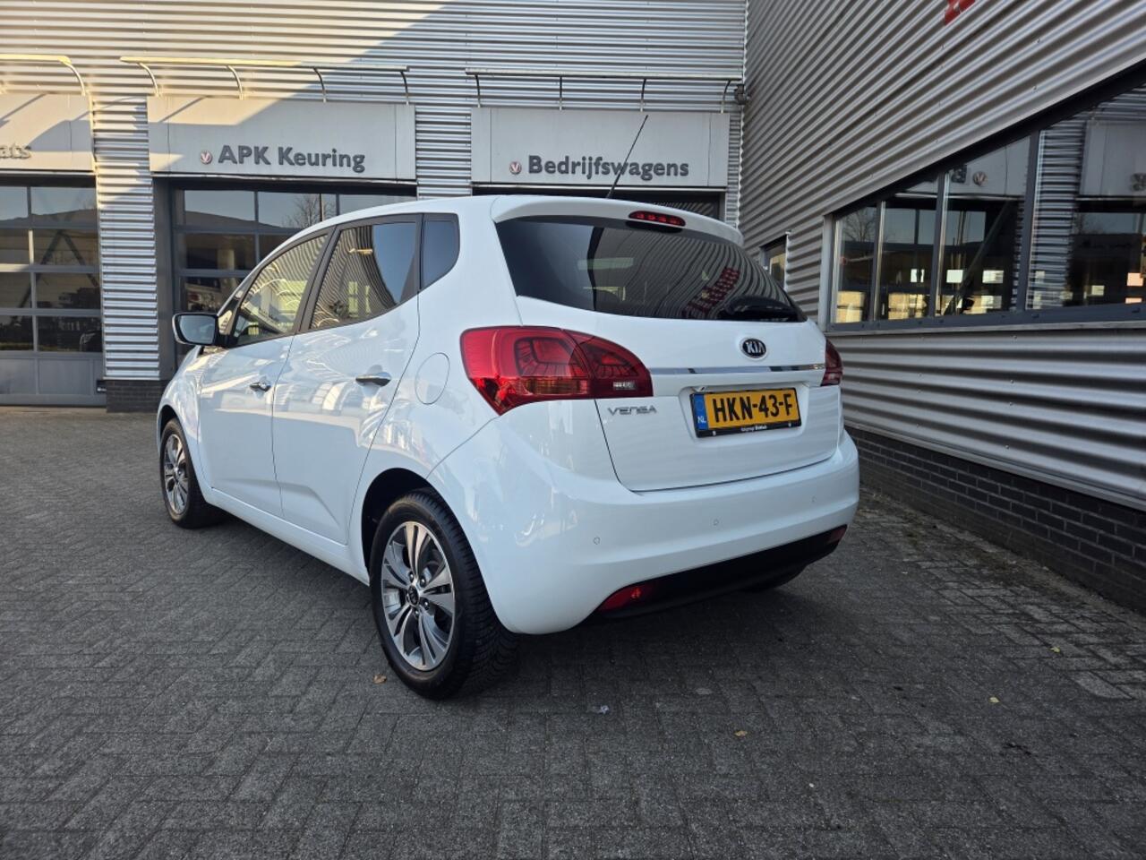 KIA VENGA 1.6 CVVT 125pk A/T DynamicPlusLine | Navi | Stoel verw.