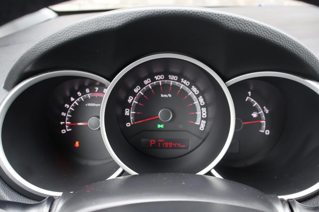 KIA VENGA 1.6 CVVT Dynamic Plus Line | Camera | Cruise-control |