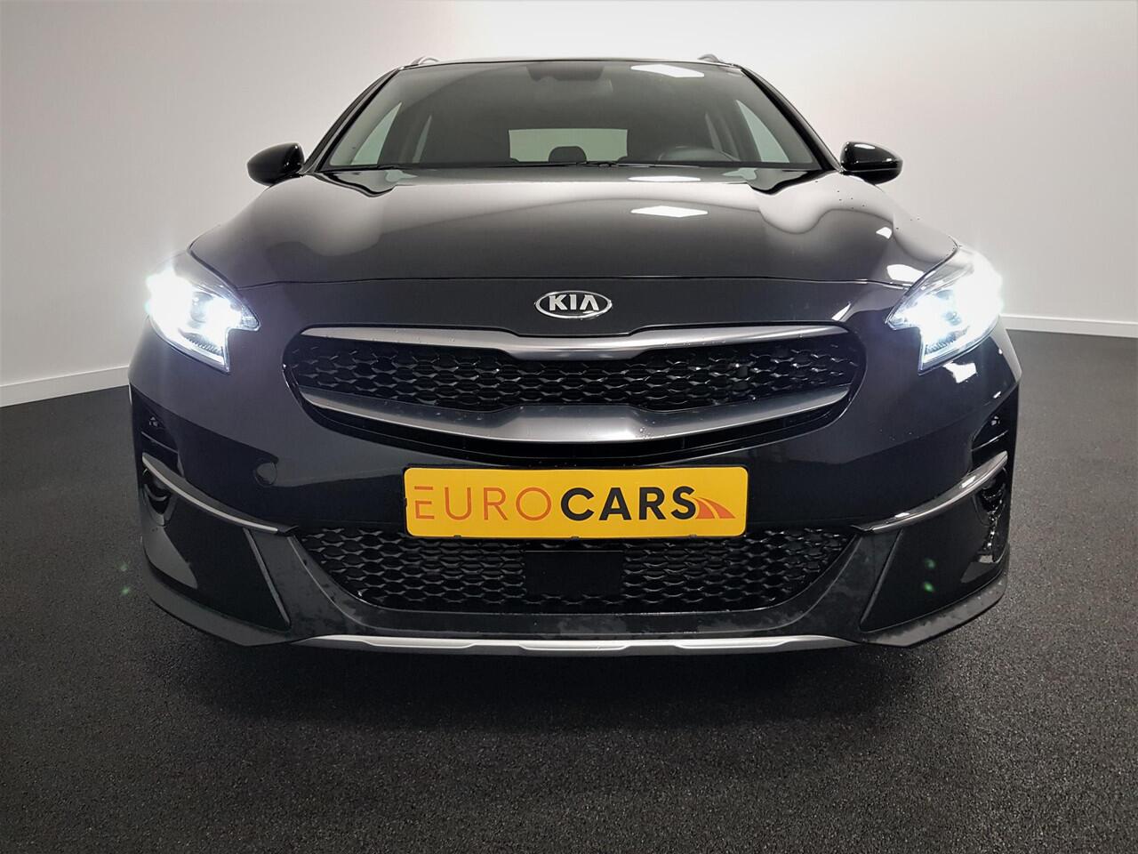 KIA Xceed 1.0 T-GDi 120pk Active Line | Navigatie | Climate Control | Camera | Parkeer Sensoren | Led | Stoel en stuurverwarming