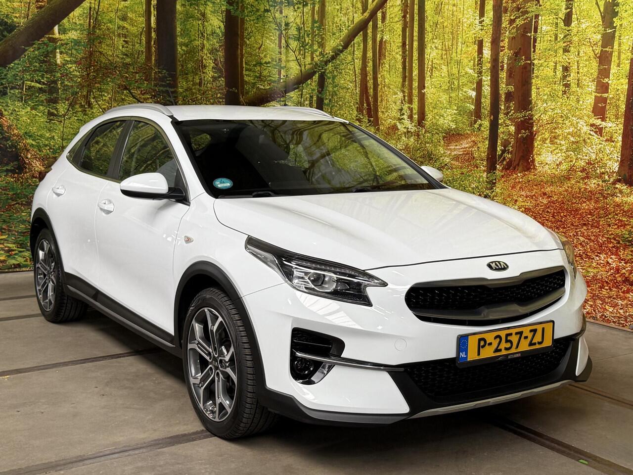 KIA Xceed 1.0 T-GDi ComfortLine 120 PK Airco Navi Camera Apple Carplay Trekhaak LED 18 Inch Cruise Control Rijstrook