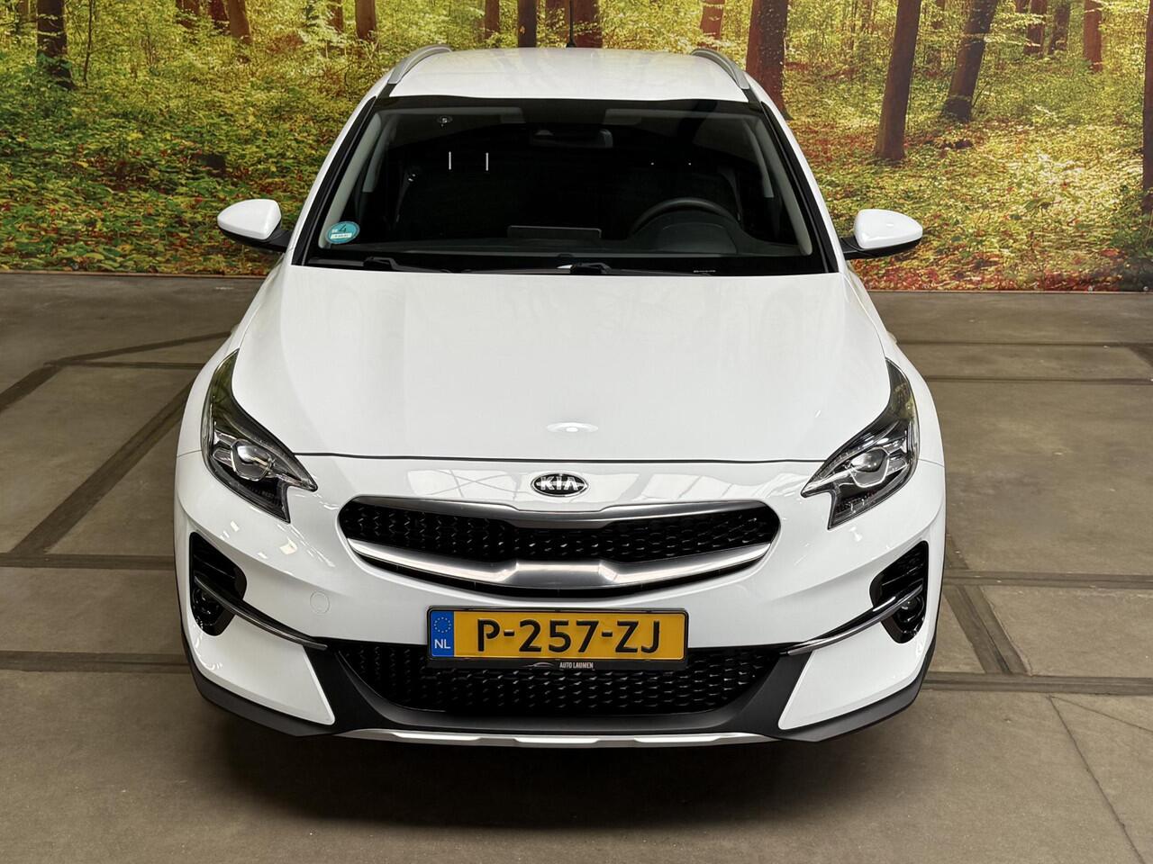 KIA Xceed 1.0 T-GDi ComfortLine 120 PK Airco Navi Camera Apple Carplay Trekhaak LED 18 Inch Cruise Control Rijstrook