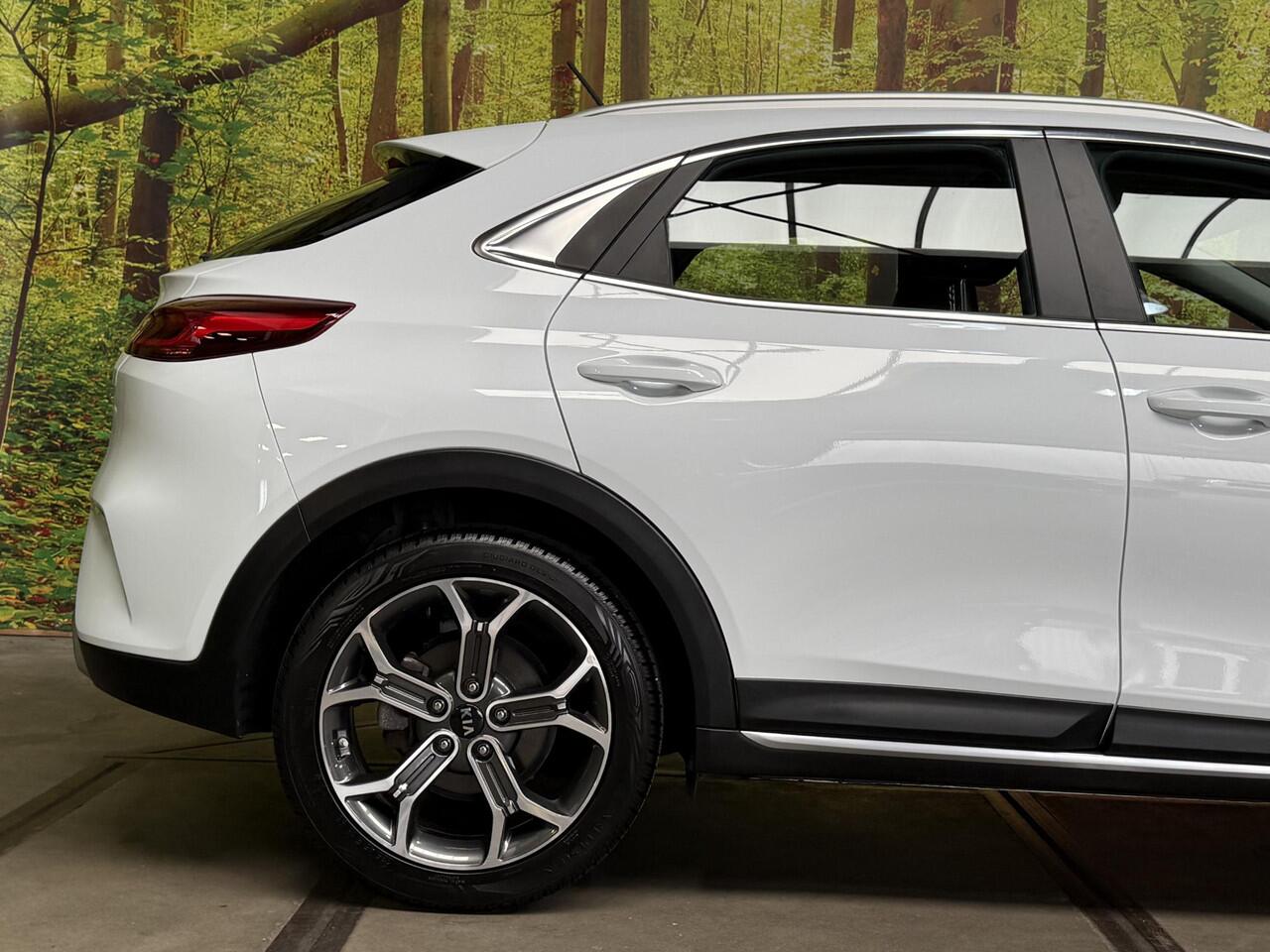 KIA Xceed 1.0 T-GDi ComfortLine 120 PK Airco Navi Camera Apple Carplay Trekhaak LED 18 Inch Cruise Control Rijstrook