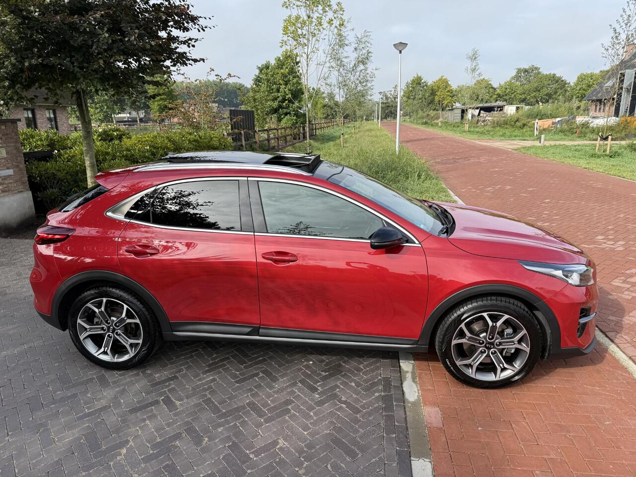 KIA Xceed 1.6 T-GDi DynamicPlusLine | 204 PK | Panoramadak | Trekhaak | Virtual cockpit | Dealer onderhouden |