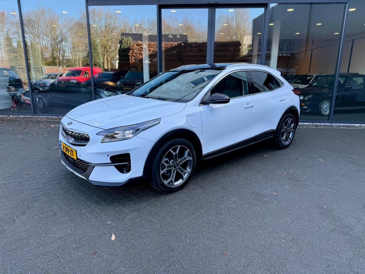 KIA Xceed 1.6 GDI PHEV Executive,Full Options!,Schuifdak,Stoelkoel/verw,Memory,Leer,LED,