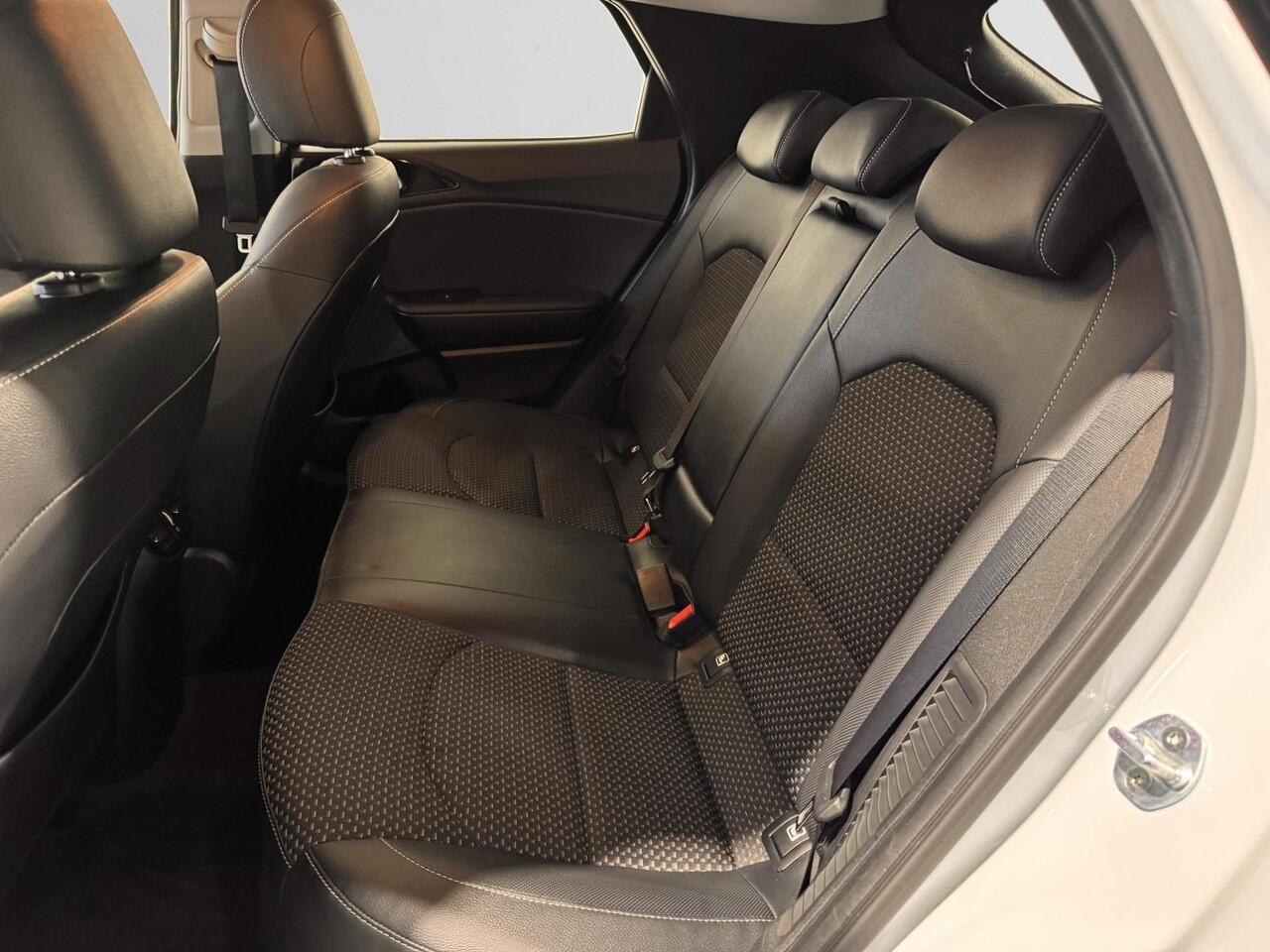 KIA Xceed 1.6 GDi PHEV DynamicLine , stoel / stuurverwarming, Camera achter