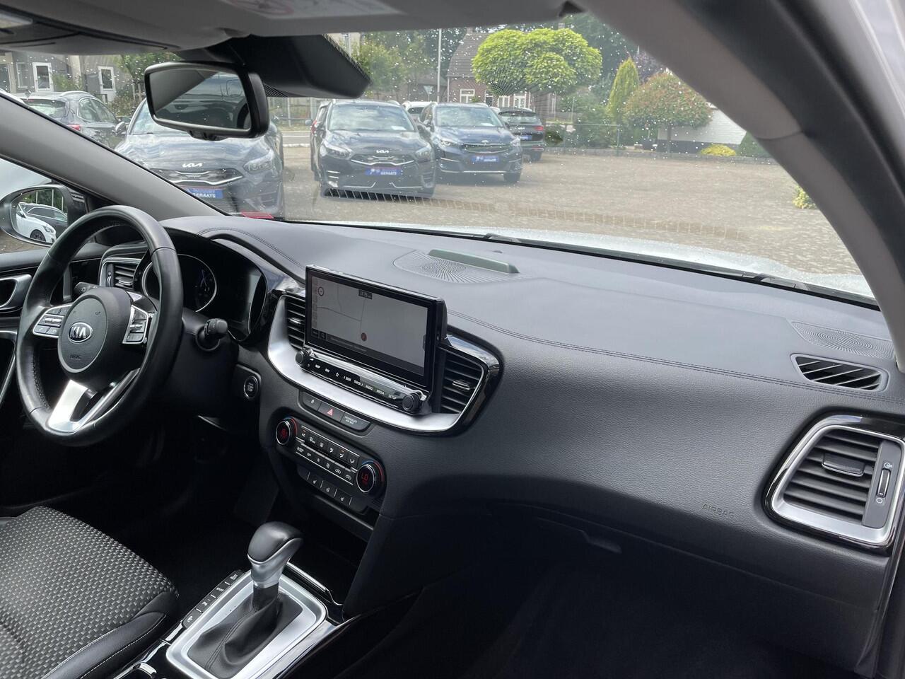 KIA Xceed 1.6 GDi PHEV DynamicPlusLine | 10 jaar garantie, Trekhaak, Schuifdak, Dealer onderhouden, 1e eigenaar, Parkeersensoren V+A, 18 inch velgen!