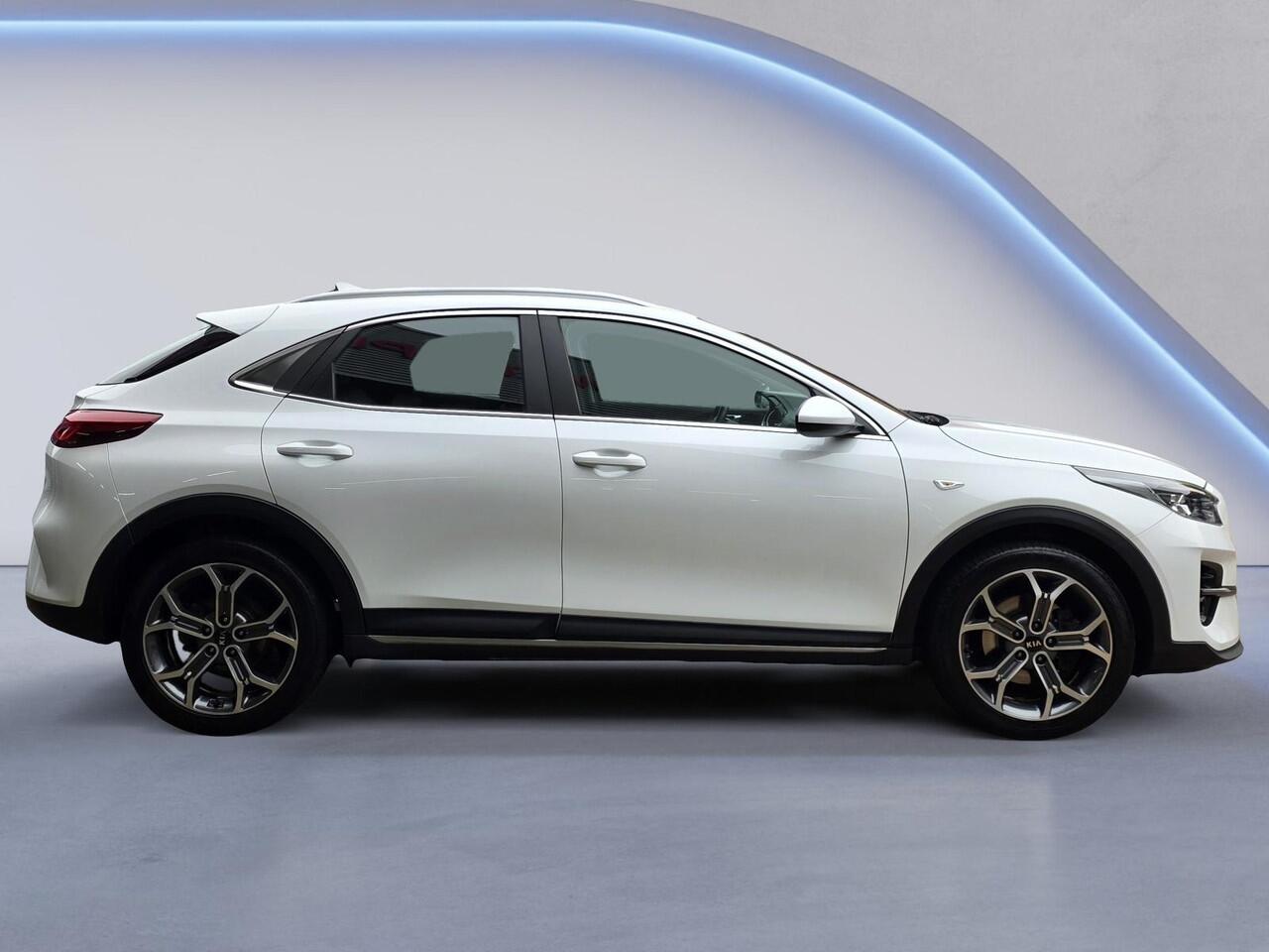 KIA Xceed 1.0 T-GDi DynamicPlusLine /Apple Carplay/Camera/Parkeersens./Stoel-Stuurverw./JBL Audio/DAB+/Navi/18''LMV/(MET GARANTIE*)