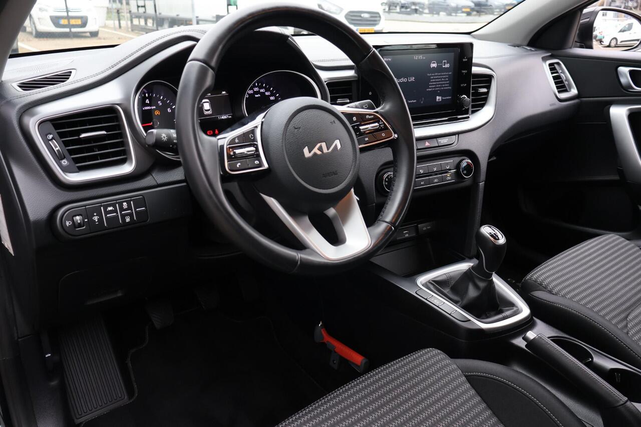 KIA Xceed 1.0 T-GDi ComfortLine 1e Eigenaar | NL-Auto | Volledig Onderh | BTW | Trekhaak | Camera | Carplay | Full Led | DAB | Start/Stop | Cruise | Bots Systeem | Hill-Hold | Lane Assist