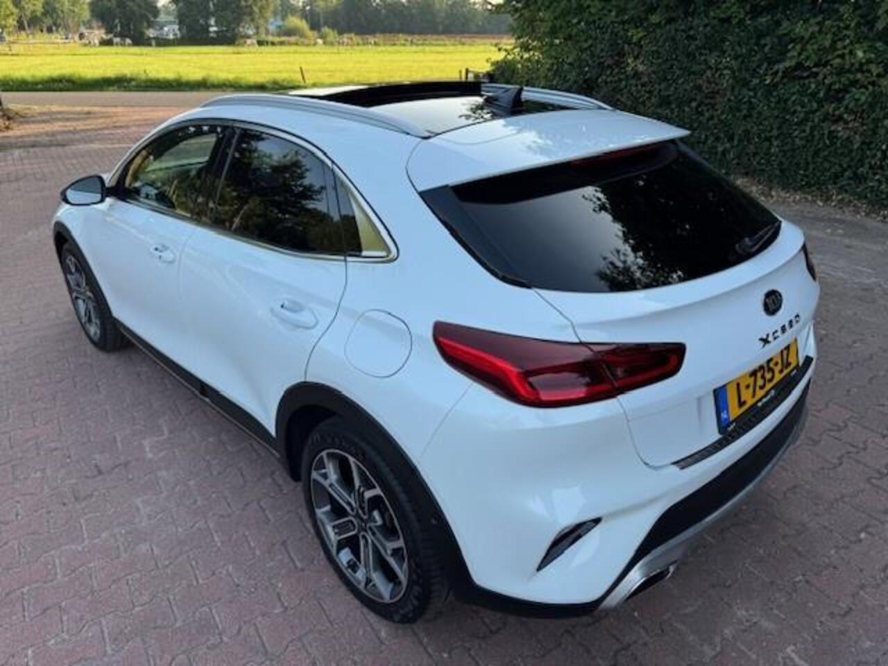 KIA Xceed 1.5T-GDi MHEV DYNAMIC PLUS LINE/PANO/ACARPLAY/HLEER/LED/FABRIEKSGARANTIE