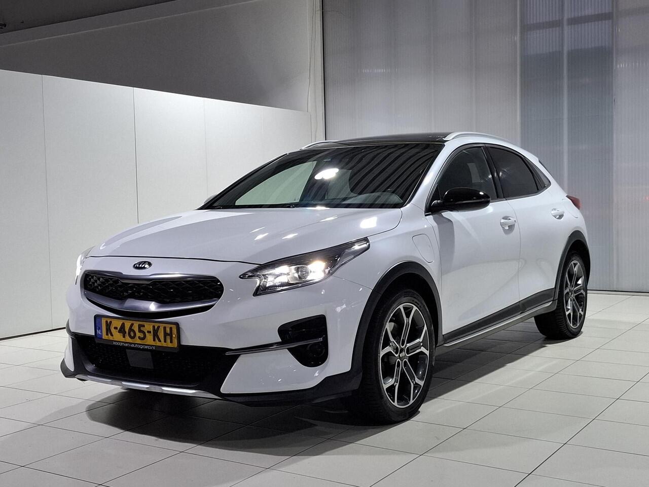 KIA Xceed 1.6 GDi PHEV ExecutiveLine Schuif kantel dak, Stoel en Stuur verwarming, Apple Carplay/Android Auto, Navigatie, Camera.