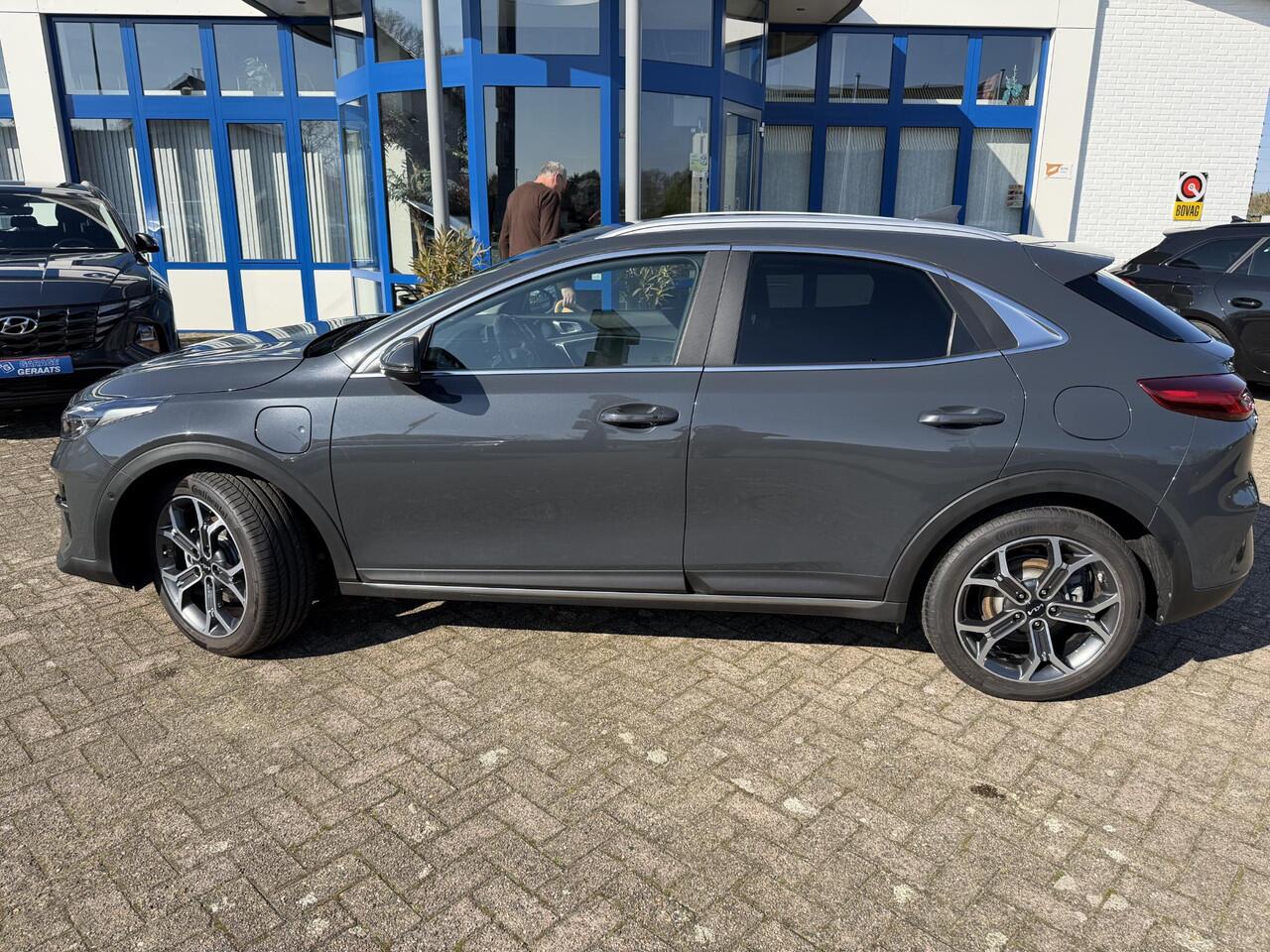 KIA Xceed 1.6 GDi PHEV ExecutiveLine | 10 jaar garantie, Stoel ventilatie, Elektr. stoel met geheugen, Digitaal Display, Lederen bekleding, 18 inch velgen, zeer luxe!