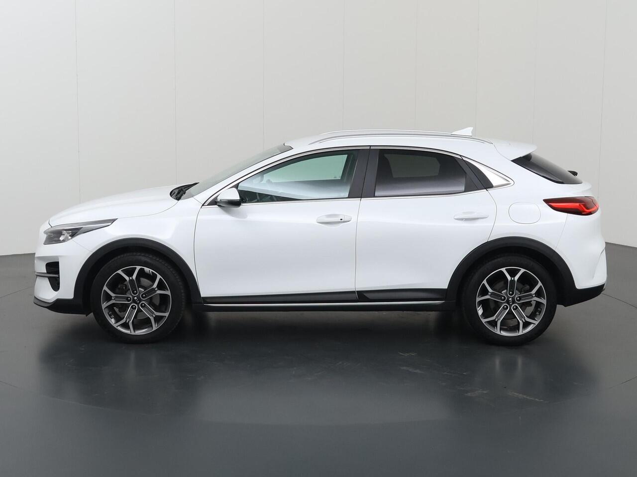 KIA Xceed 1.5 T-GDI MHEV DynamicPlusLine | Navigatiesysteem | Stoel/Stuurwielverwarming | Parkeercamera | Climate control | Apple/Android CarPlay