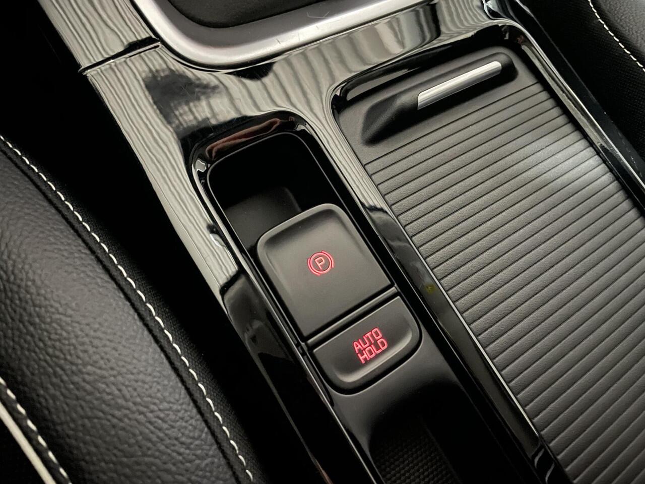 KIA Xceed 1.5 T-GDI MHEV DynamicPlusLine , Apple Carplay/Android Auto, achteruitrijcamera, cruise control.