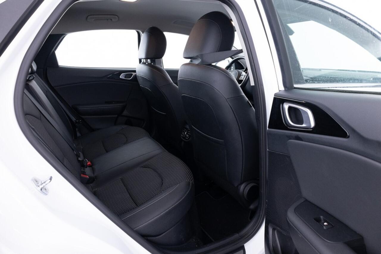 KIA Xceed 1.6 GDi PHEV Spirit | FULL LED | NAVI |