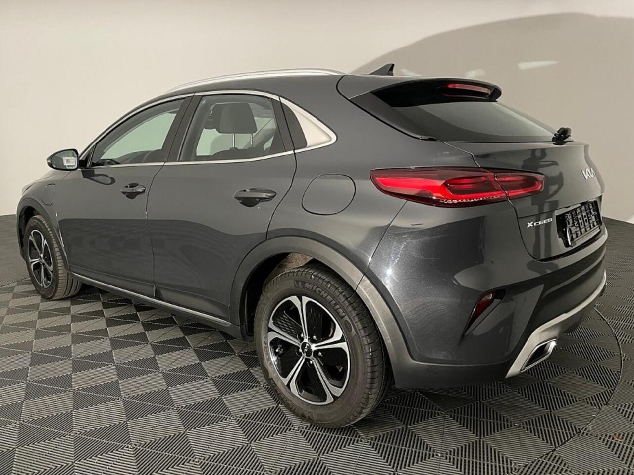 KIA Xceed 1.6 GDi PHEV DynamicLine | Full LED | ECC | NAVI | CARPLAY | CAMERA