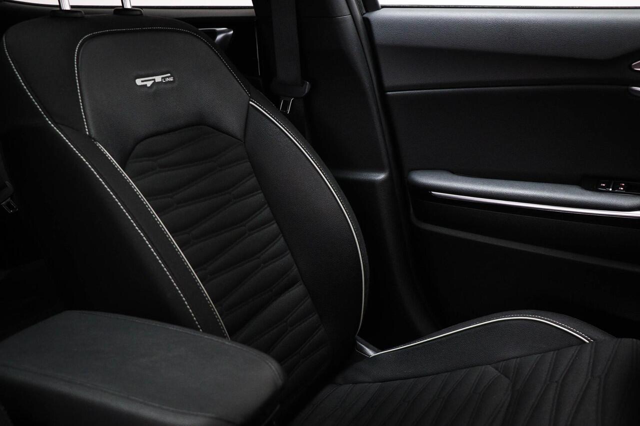 KIA Xceed 1.5 T-GDi GT-Line First Edition | PANORAMADAK | STUURVERWARMING | DAB | APPLE | CAMERA | TREKHAAK