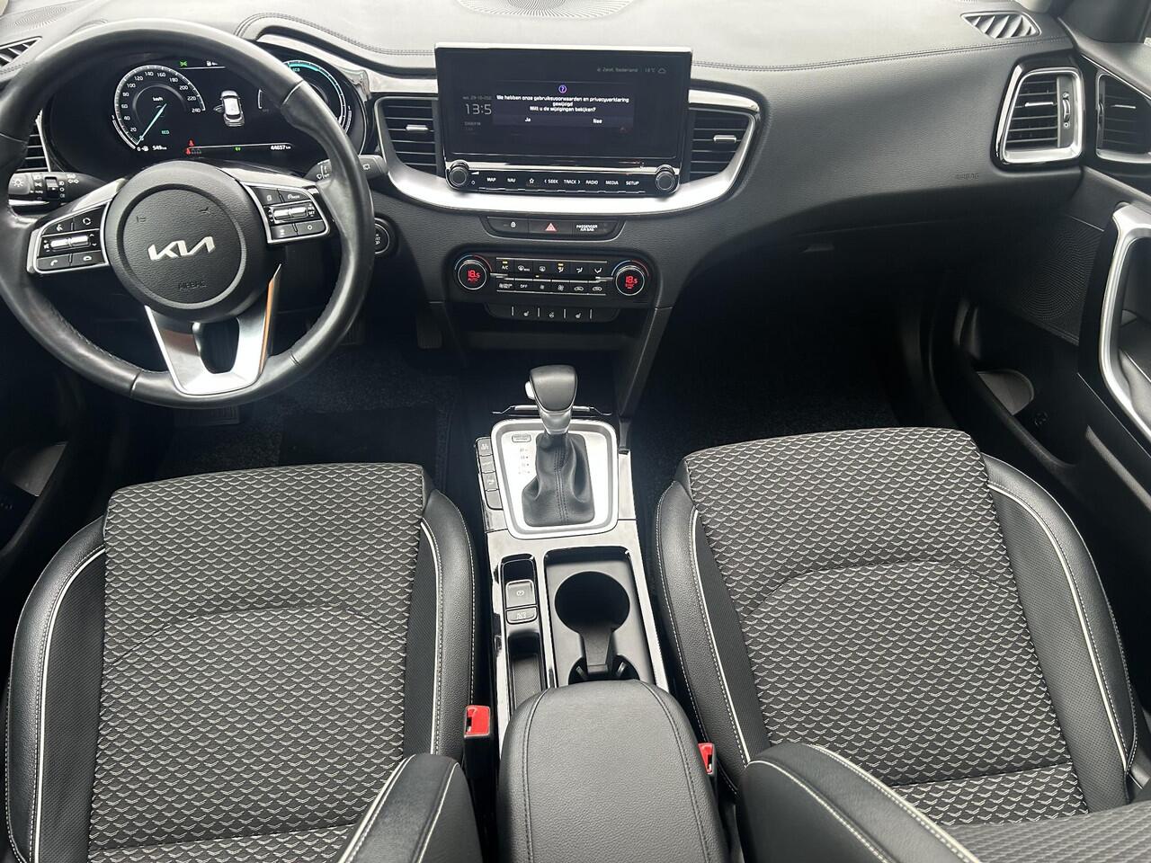 KIA Xceed 1.6 GDi PHEV DynamicPlusLine Plug-in Hybrid | Keyless | Dodehoeksensoren | Elektr. achterklep | PrivacyGlass | Adaptive Cruise control | Achteruitrijcamera