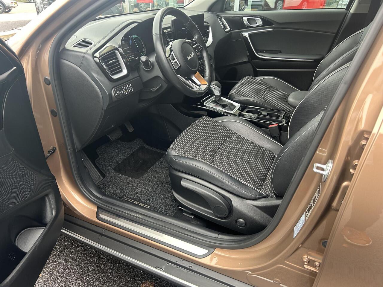 KIA Xceed 1.6 GDi PHEV DynamicPlusLine Plug-in Hybrid | Keyless | Dodehoeksensoren | Elektr. achterklep | PrivacyGlass | Adaptive Cruise control | Achteruitrijcamera