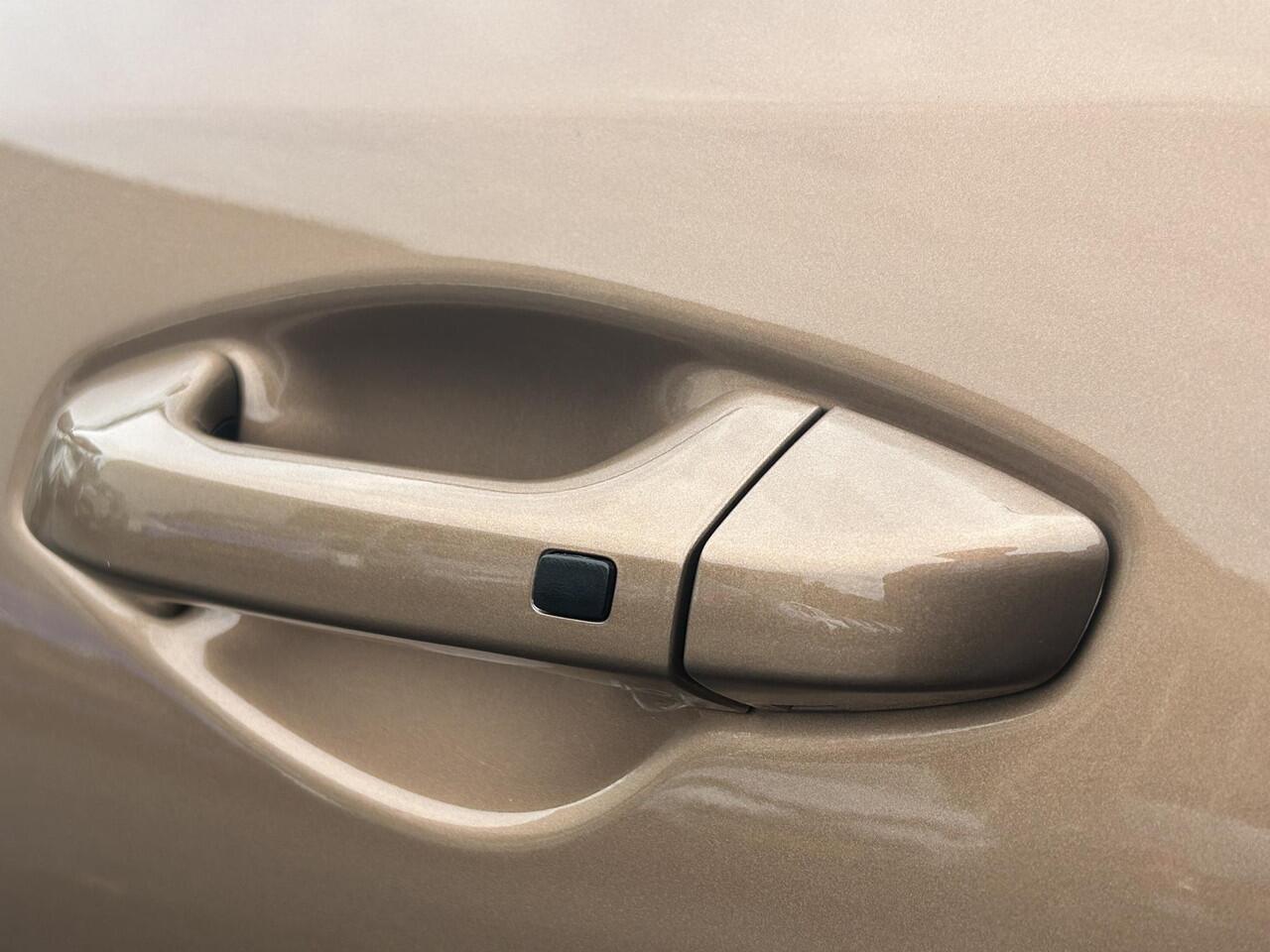 KIA Xceed 1.6 GDi PHEV DynamicPlusLine Plug-in Hybrid | Keyless | Dodehoeksensoren | Elektr. achterklep | PrivacyGlass | Adaptive Cruise control | Achteruitrijcamera