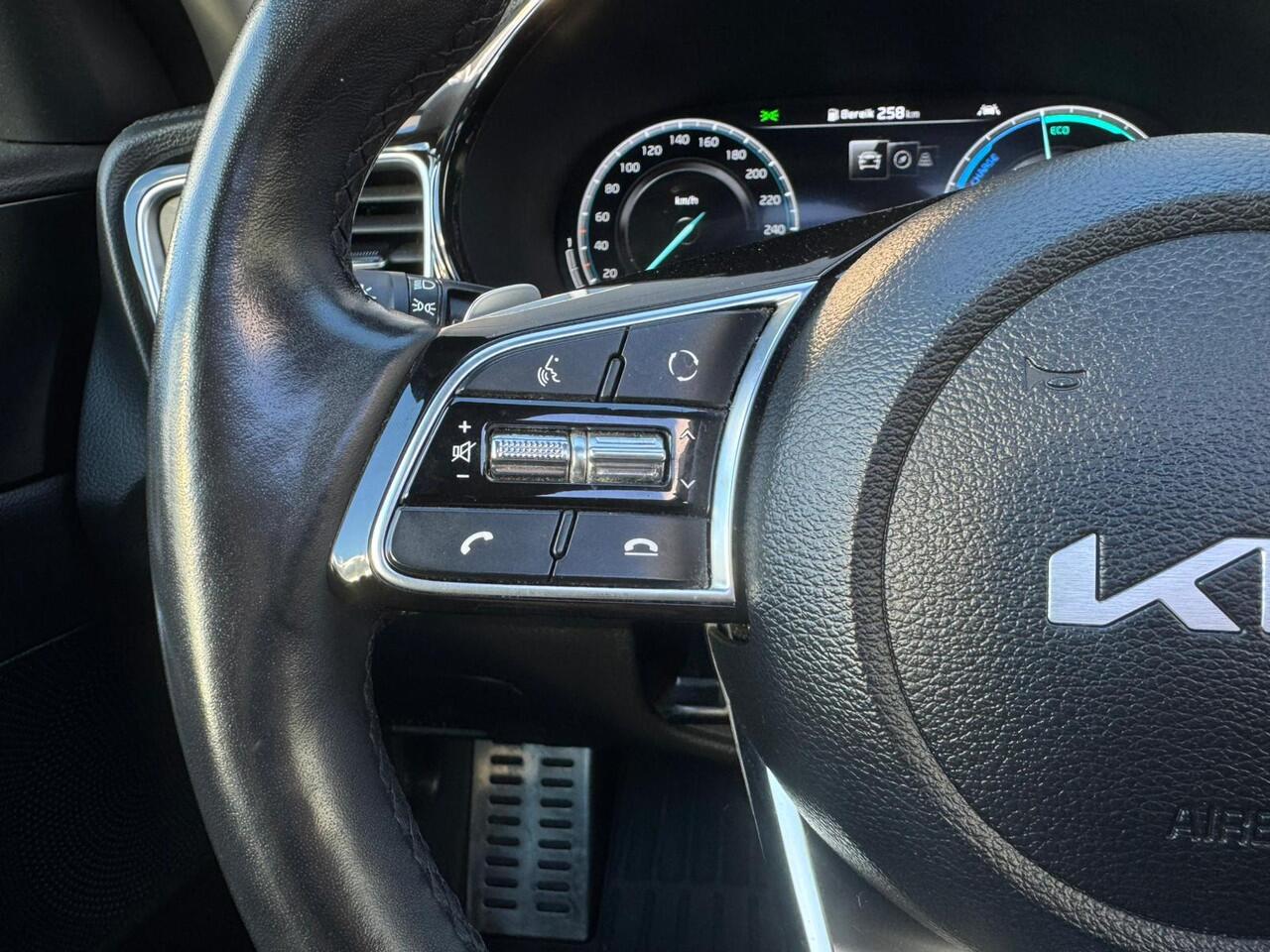 KIA Xceed 1.6 GDi PHEV ExecutiveLine |Pano |Stoelverkoel./verw. |Leder interieur |