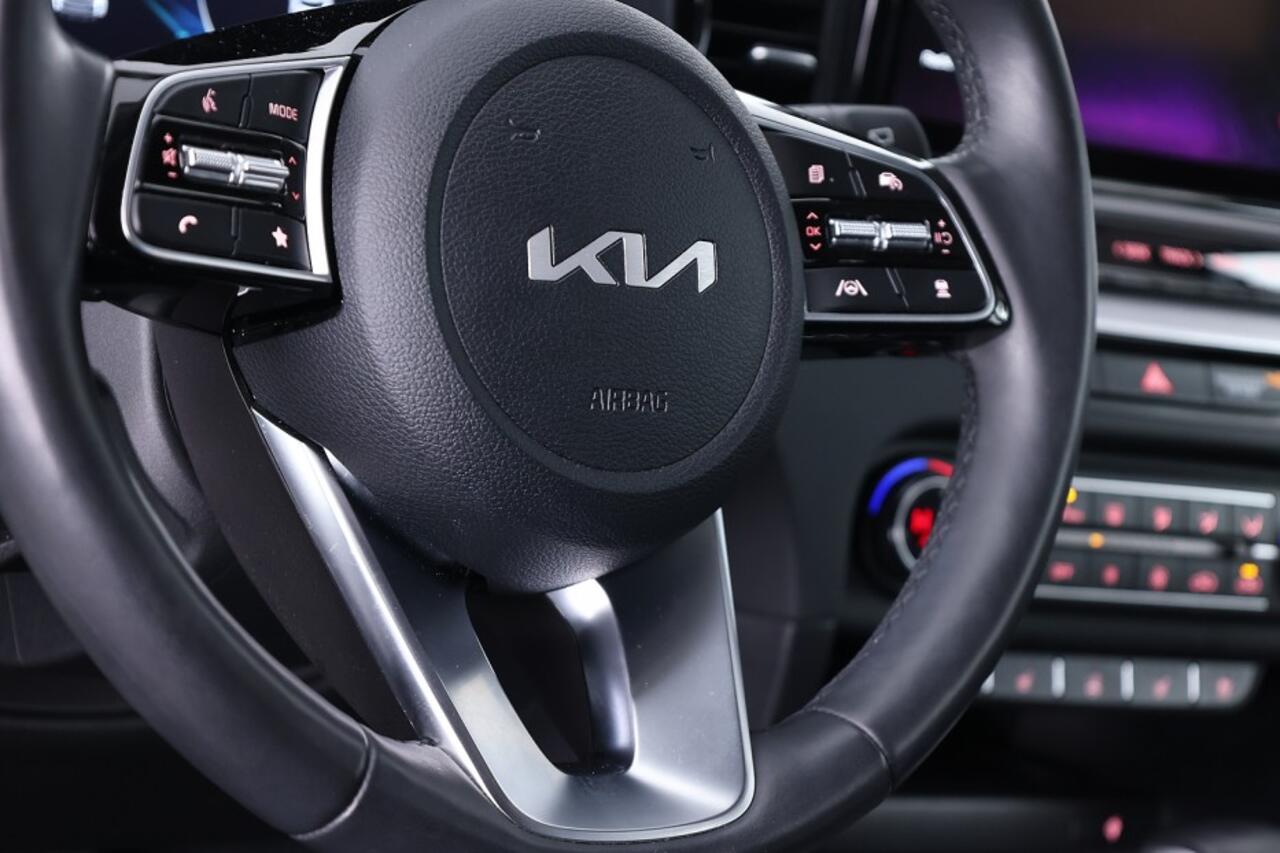 KIA Xceed 1.6 GDi PHEV ExecutiveLine | LEDER | Full LED | CARPLAY | NWE MODEL