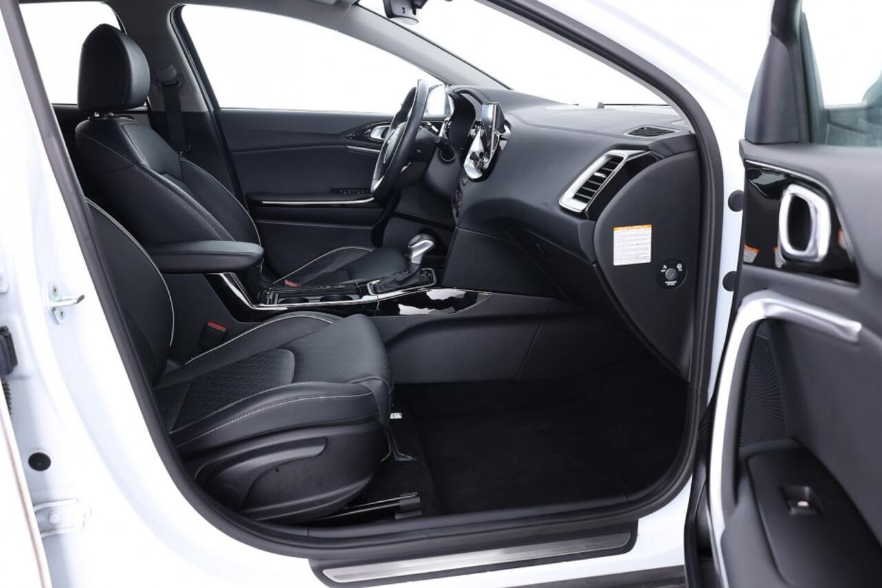 KIA Xceed 1.6 GDi PHEV ExecutiveLine | LEDER | Full LED | CARPLAY | NWE MODEL