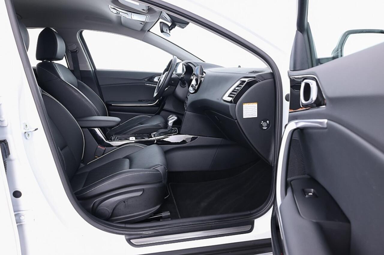 KIA Xceed 1.6 GDi PHEV ExecutiveLine | LEDER | Full LED | CARPLAY | Stoelventilatie *NWE MODEL*