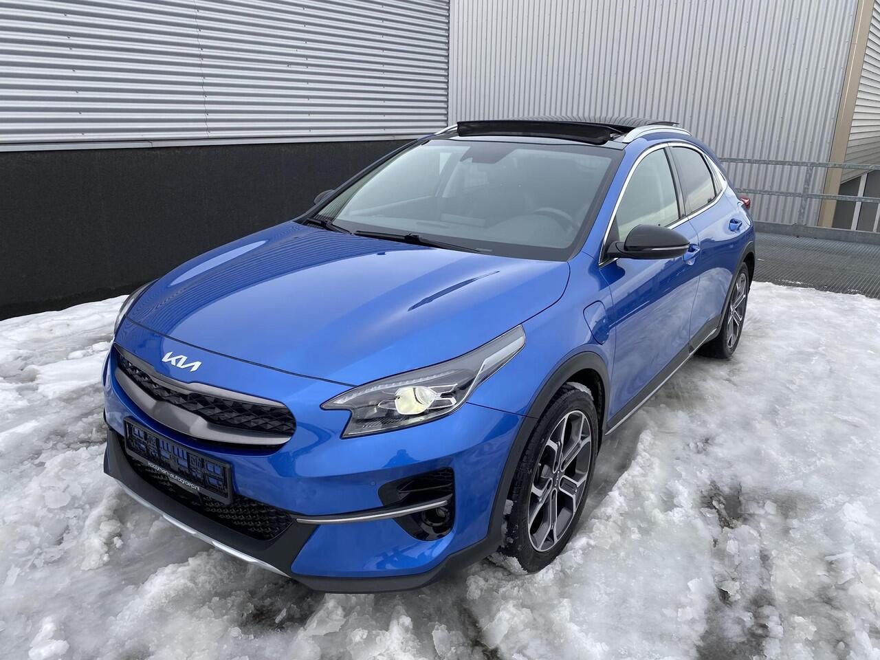 KIA Xceed 1.6 GDi PHEV ExecutiveLine Edition Schuif-/kanteldak, stoel verwarming én ventilatie, navigatie Apple CarPlay/Android Auto, dodehoek detectie, achterbank verwarming