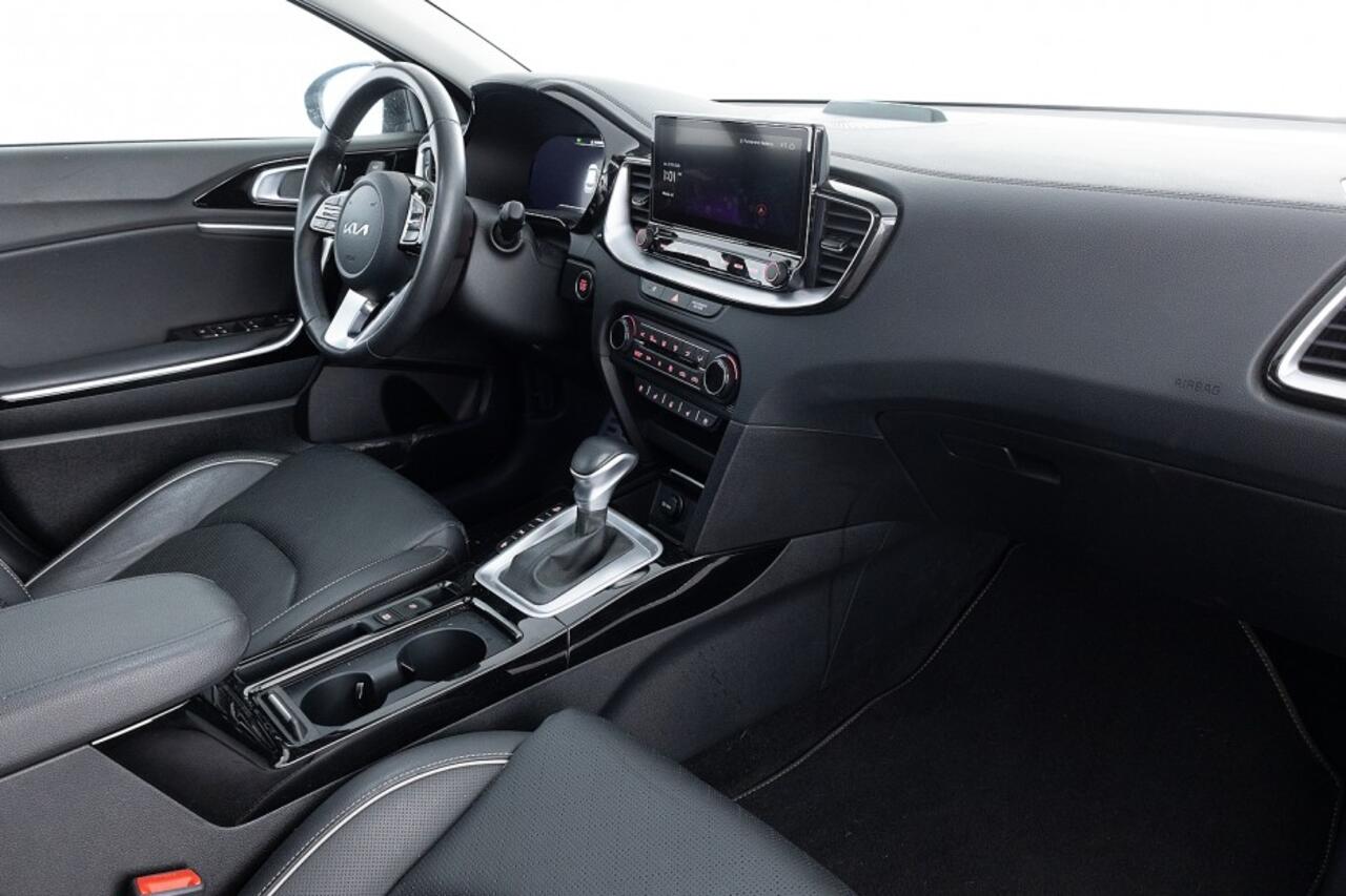 KIA Xceed 1.6 GDi PHEV ExecutiveLine | PANORAMADAK | LEDER | Full LED | Stoelventilatie .