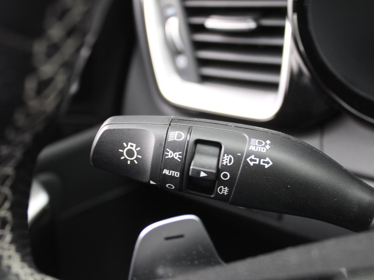 KIA Xceed 1.5 T-GDi GT-Line First Edition | Trekhaak | Stuur-/stoelverwarming | Cruise adapt. | Camera | Clima | Navi | 18" LM |