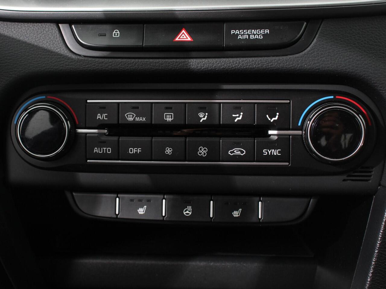 KIA Xceed 1.0 T-GDi 120pk ComfortLine | Camera | Navigatie | Apple Carplay/Android Auto | Climate Control | Cruise control | Lichtmetalen velgen