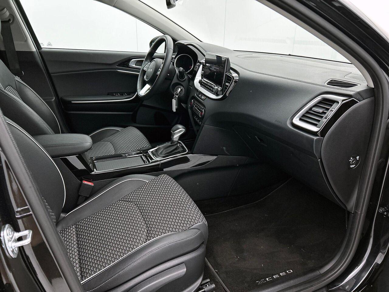 KIA Xceed 1.5 T-GDi Dynamic-line CAMERA | LED | CARPLAY