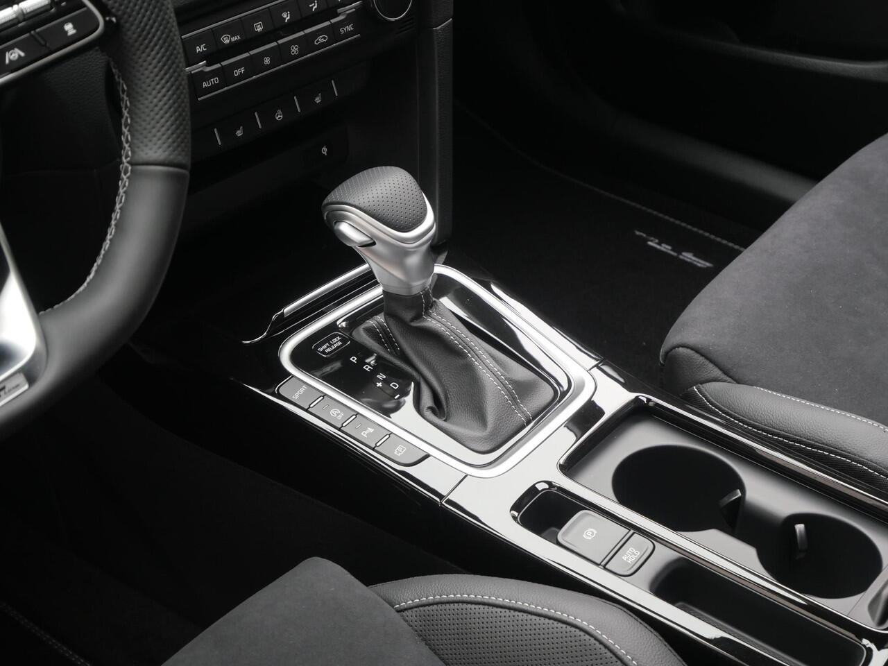 KIA Xceed 1.5 T-GDi GT-Line Schuif/kanteldak | Stoel & Stuurverwarming | Navi | Carplay | Camera